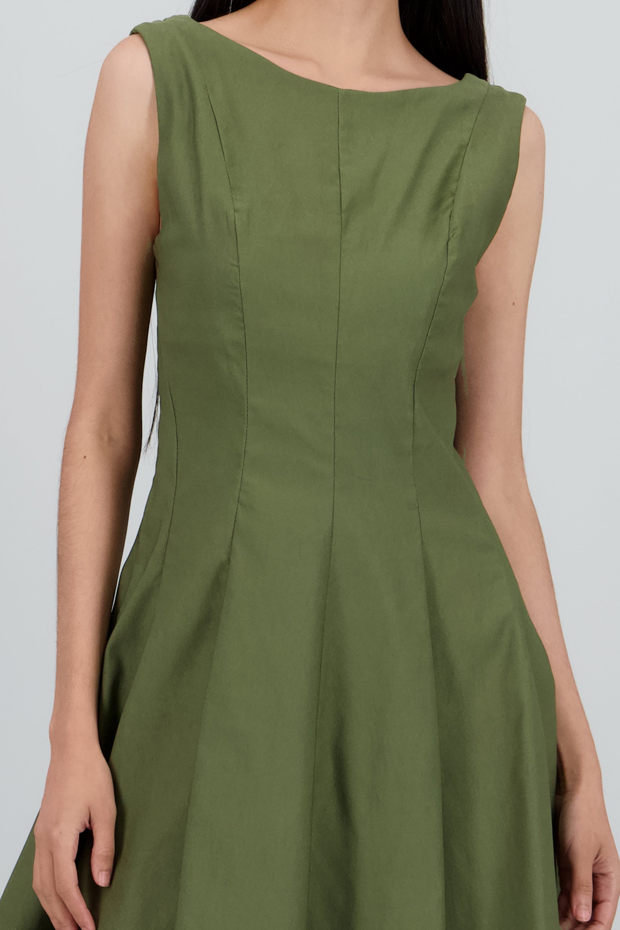 Vestido mini escote recto cortes OLIVO