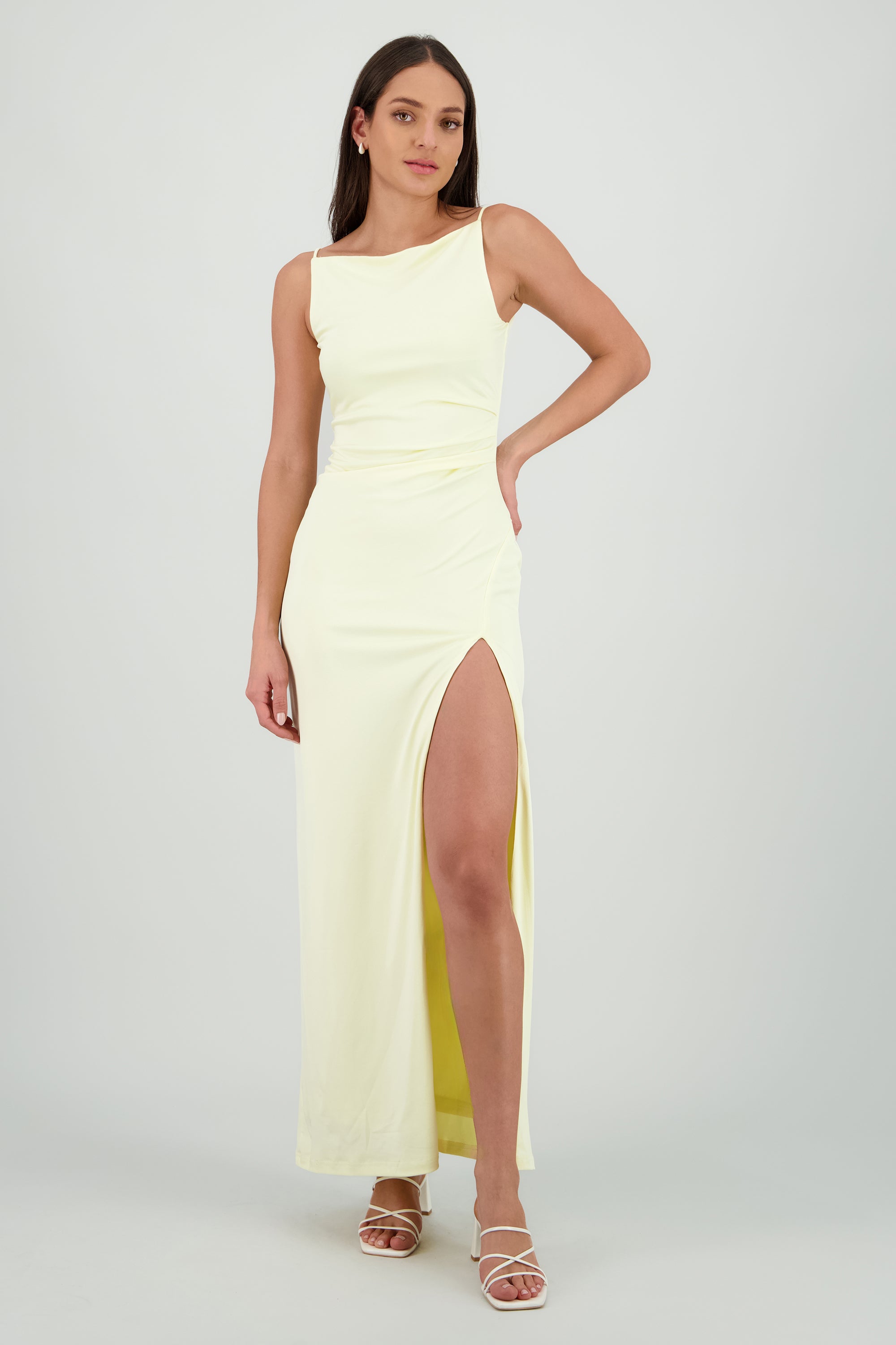 Vestido maxi bodycon liso AMARILLO PASTEL