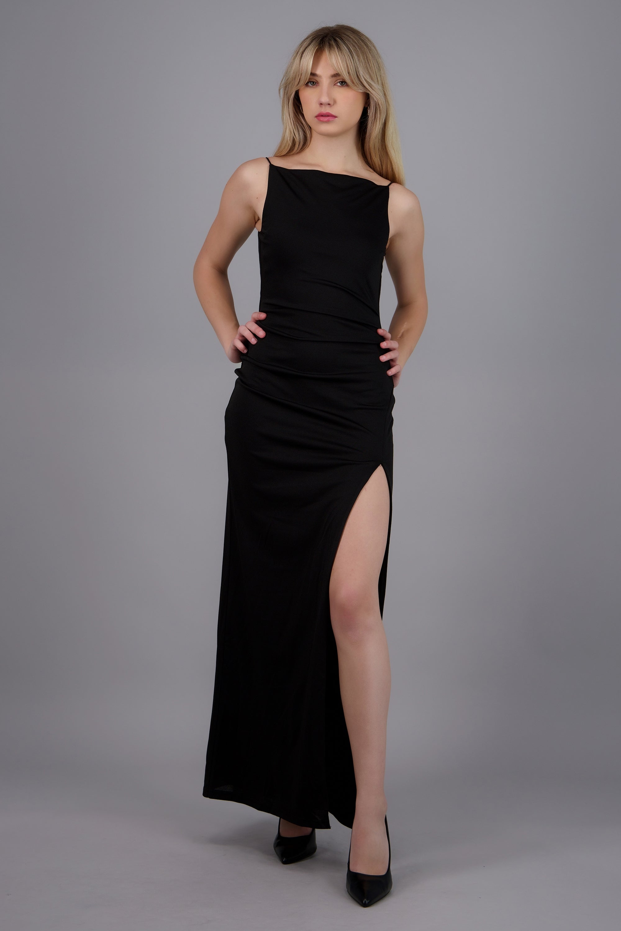 Vestido maxi bodycon liso NEGRO