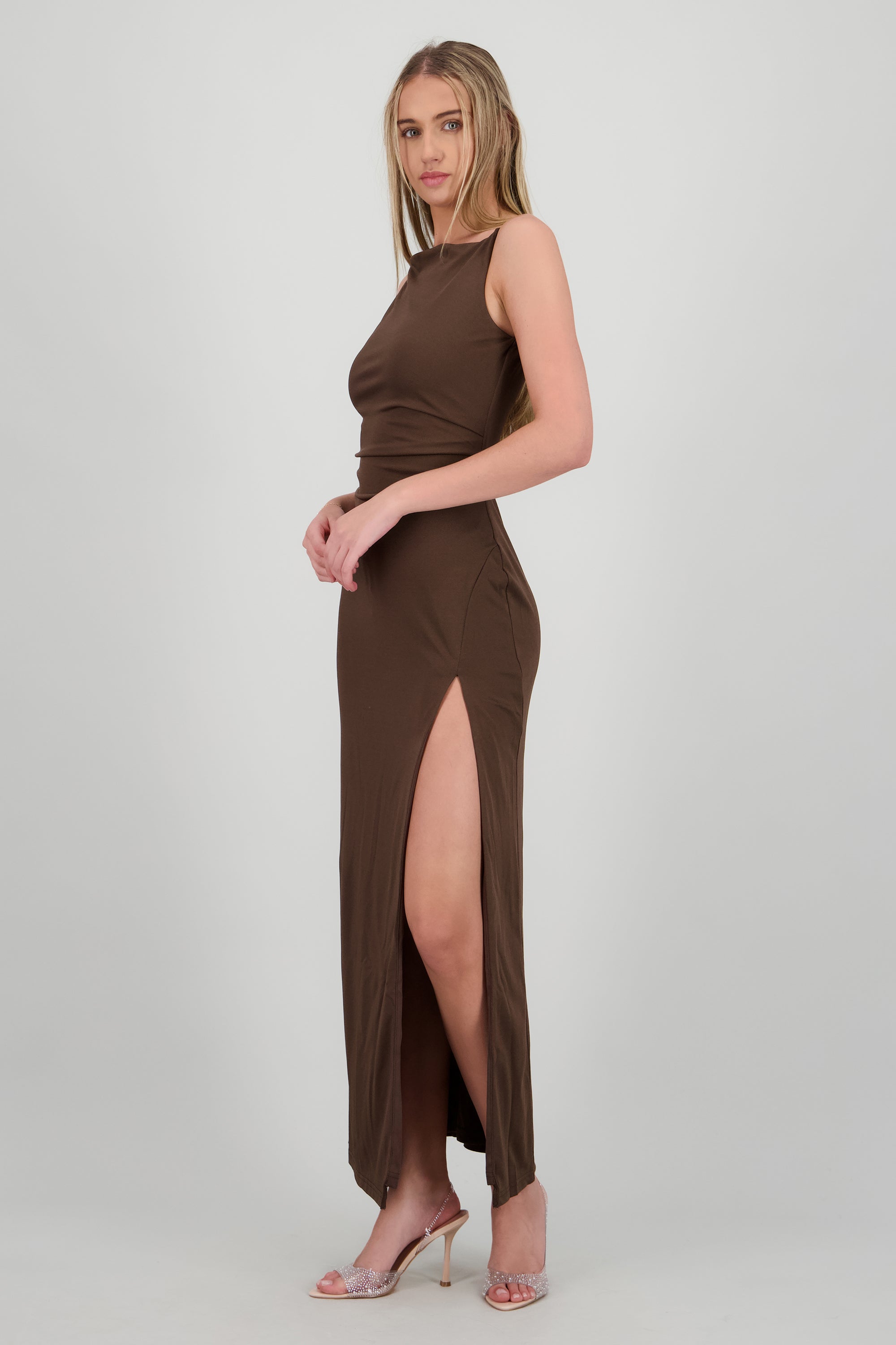 Vestido maxi bodycon liso CAFE OBSCURO