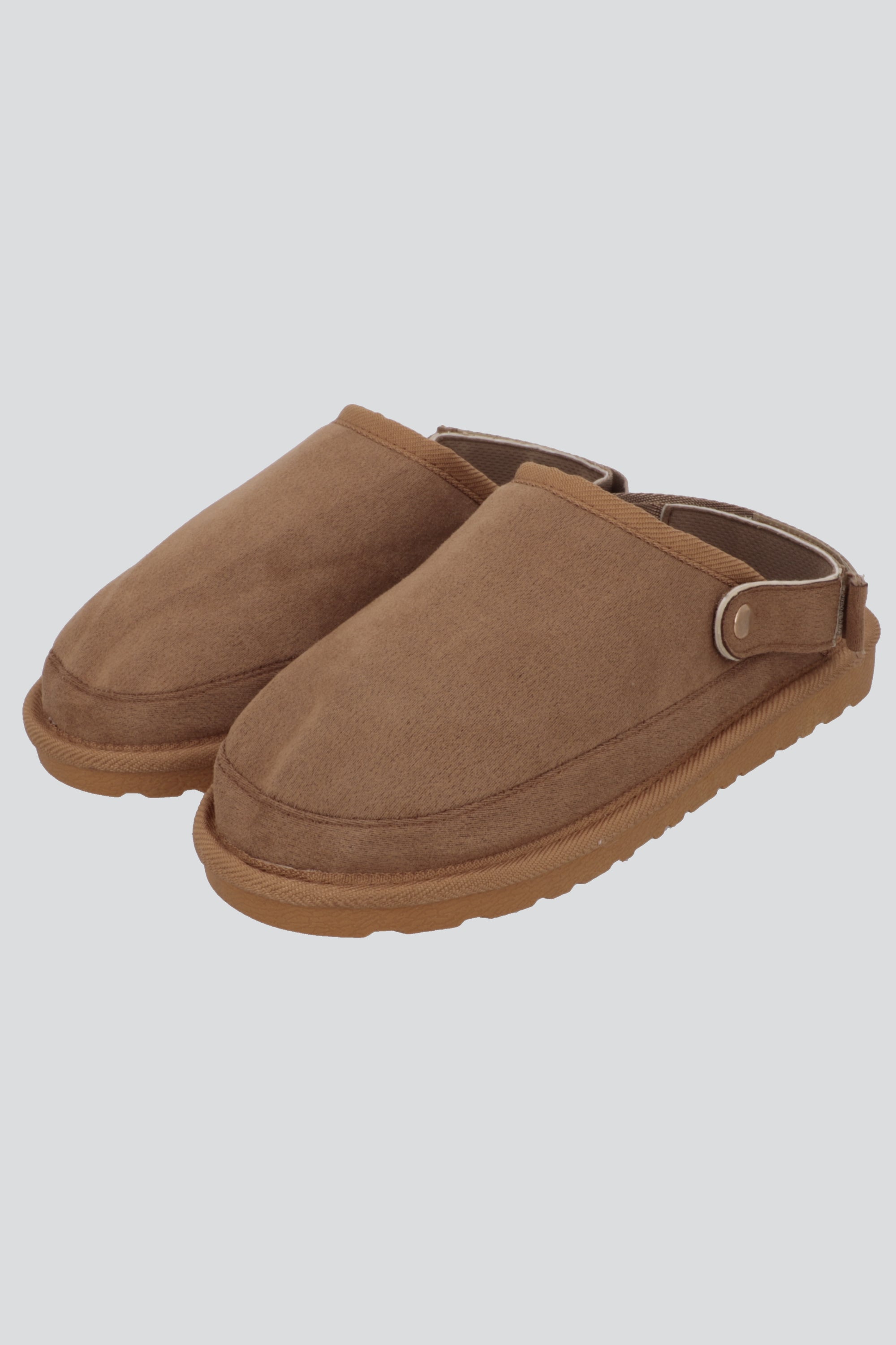 Pantufla tira ancha hebilla forro peluche CAMELLO