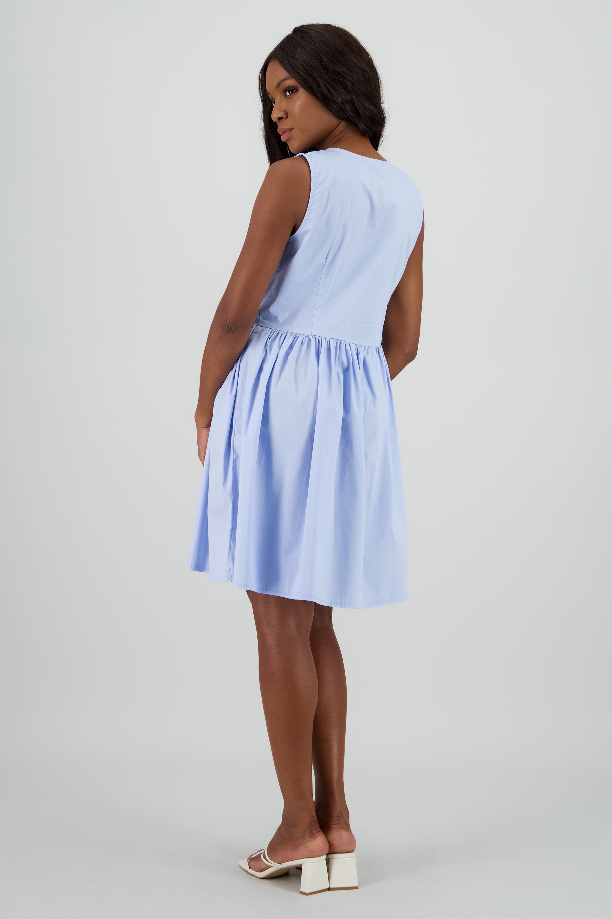 Vestido mini sin manga detalle frunces lazos AZUL PASTEL