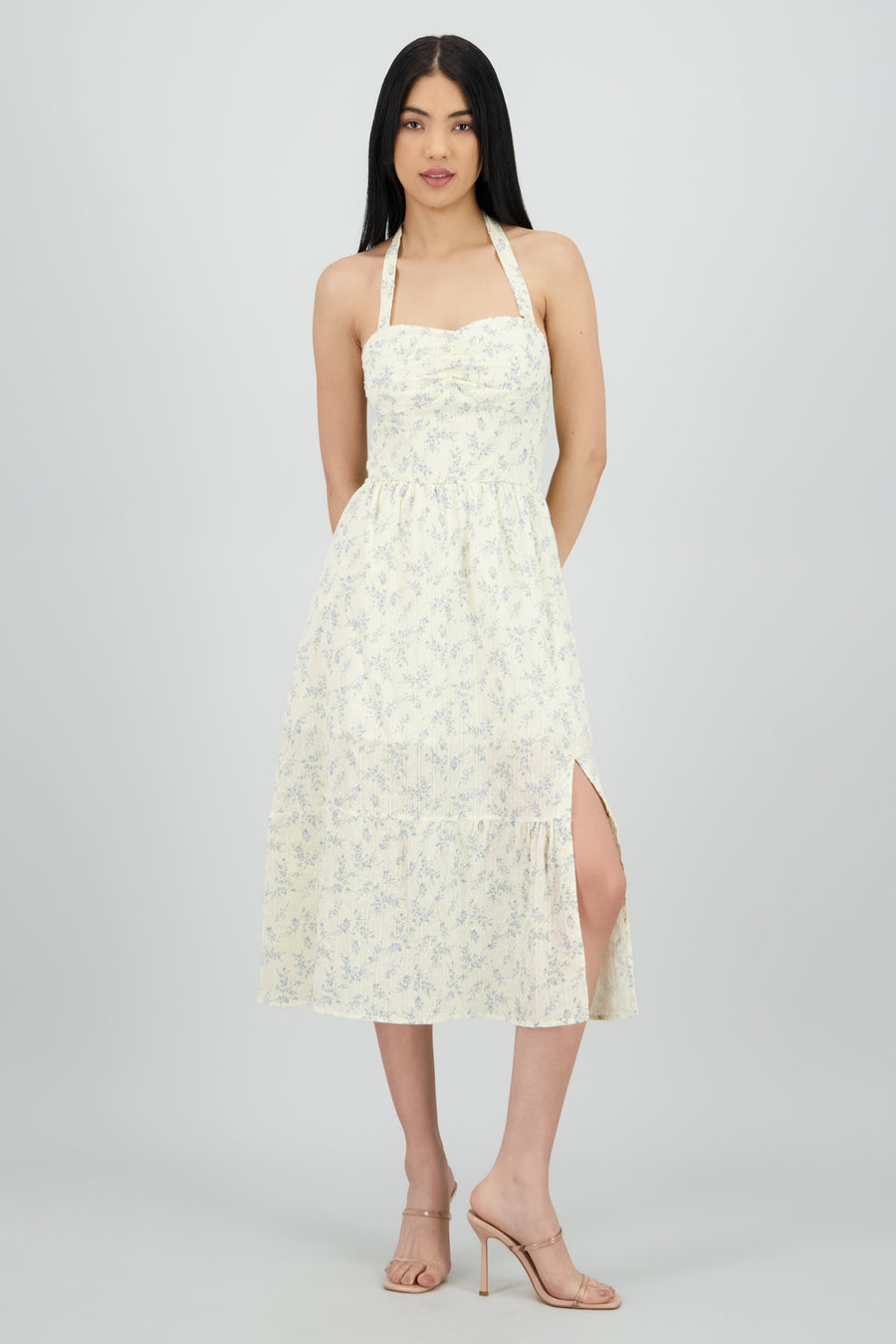 Vestido halter tela con textura estampado flores