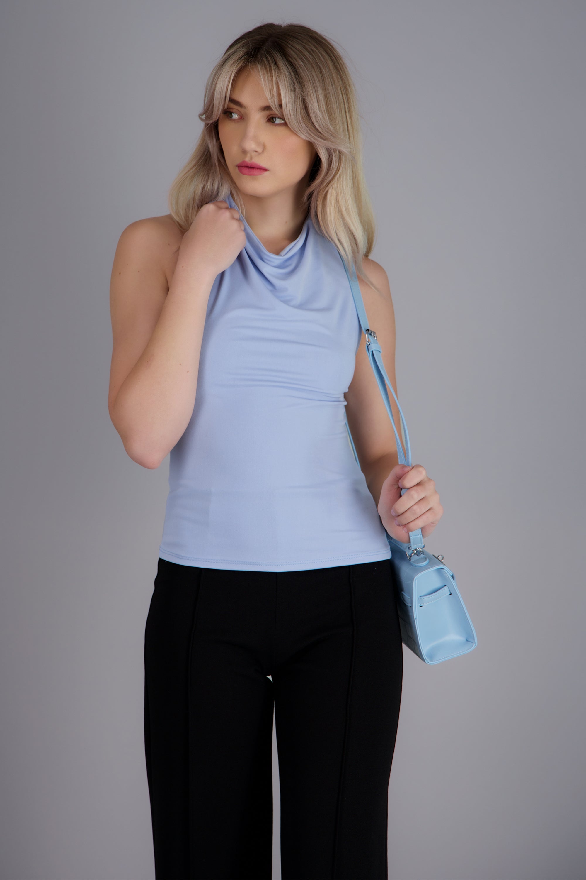 Top cuello cascada halter AZUL PASTEL