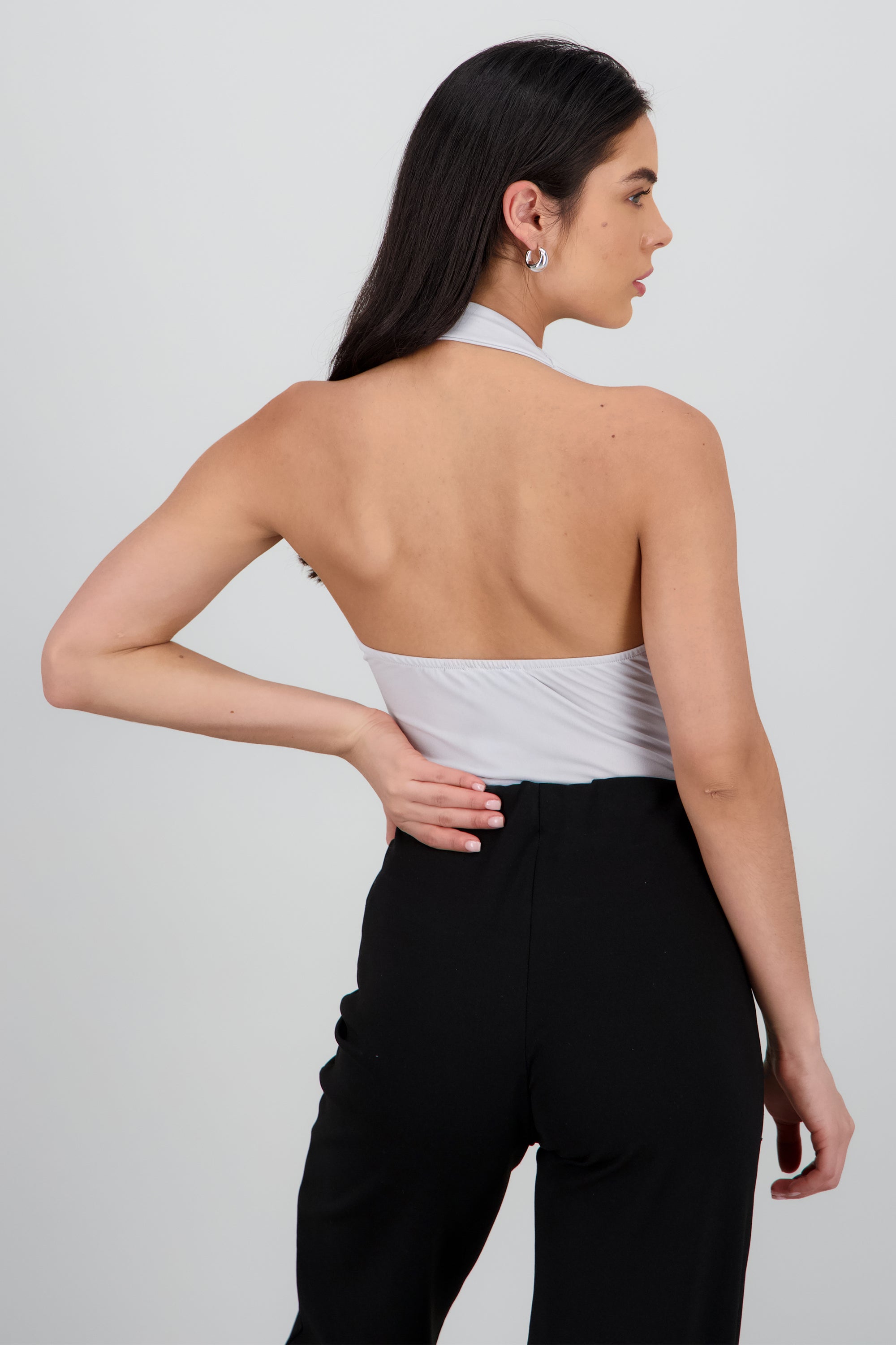 Top cuello cascada halter GRIS CLARO