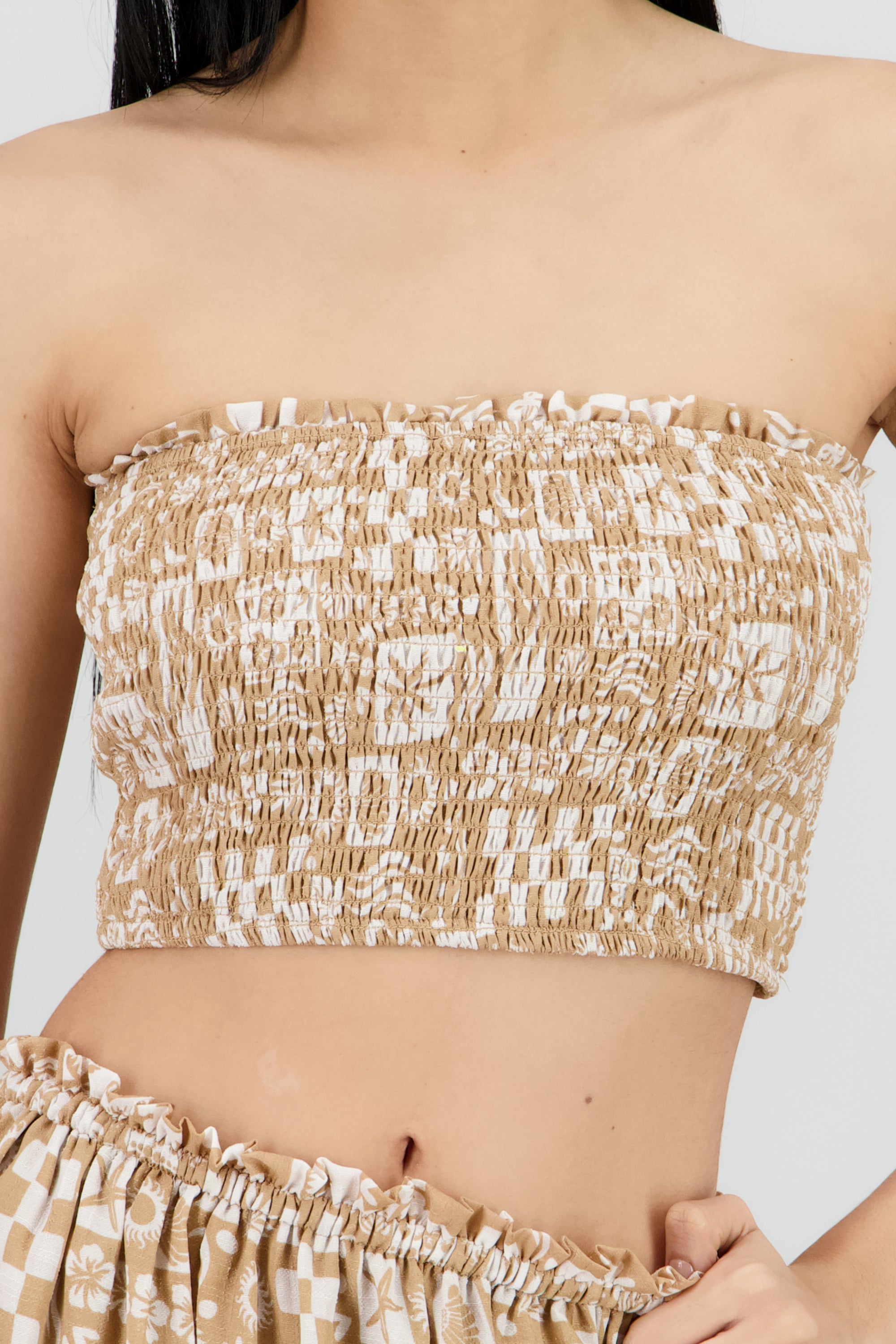 Top bandeau smocked estampado KHAKI COMBO