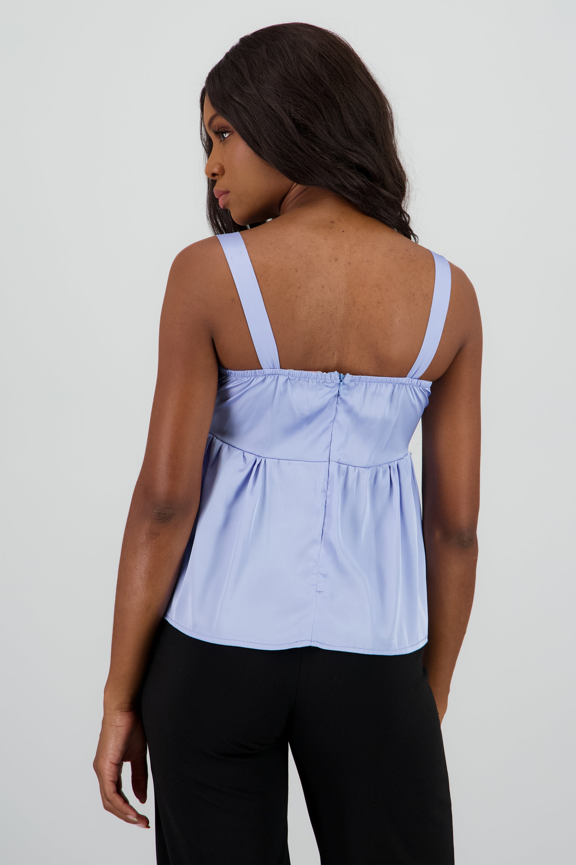 Top liso satin det moños AZUL PASTEL