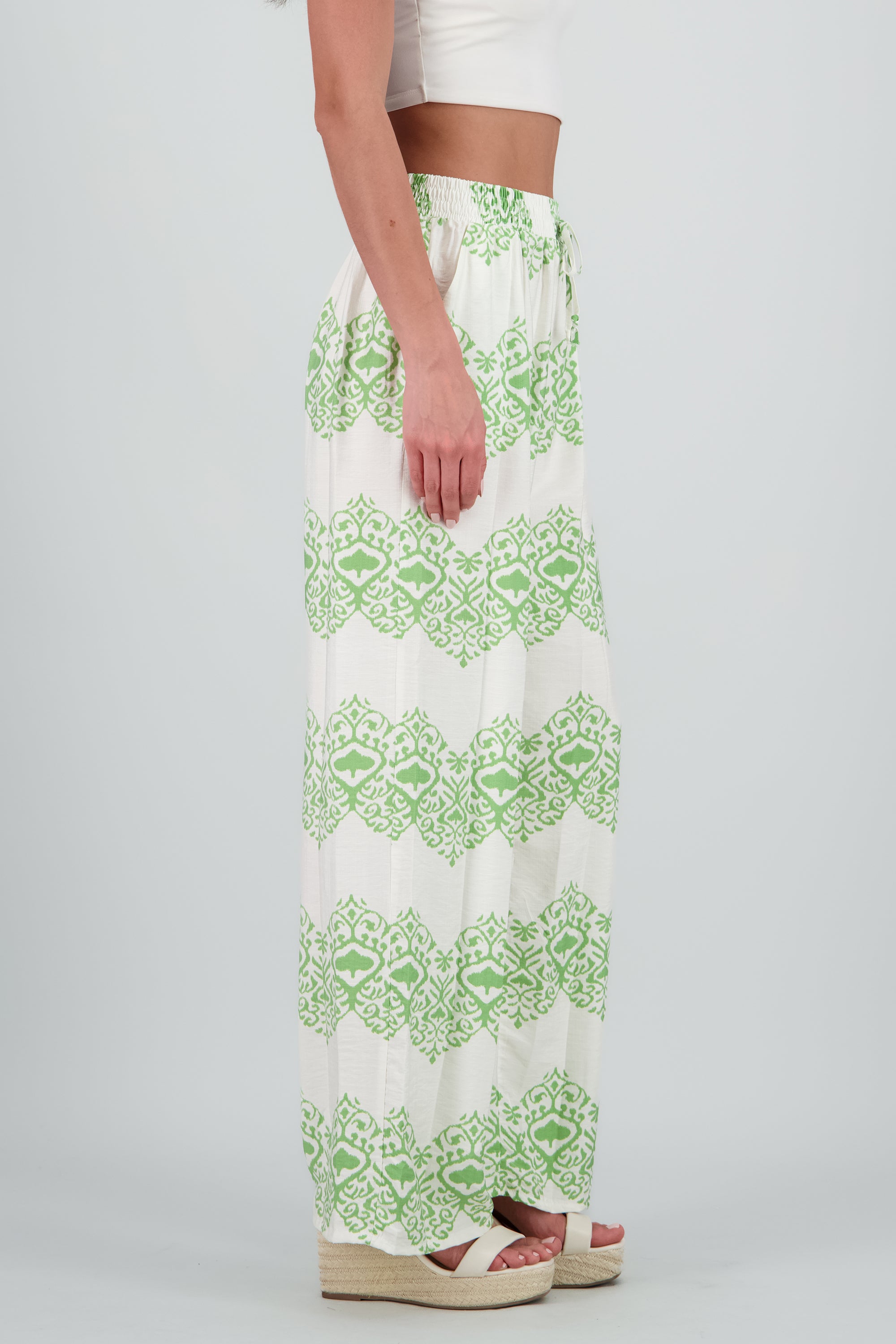 Pantalon fluido estampado paisley VERDE COMBO