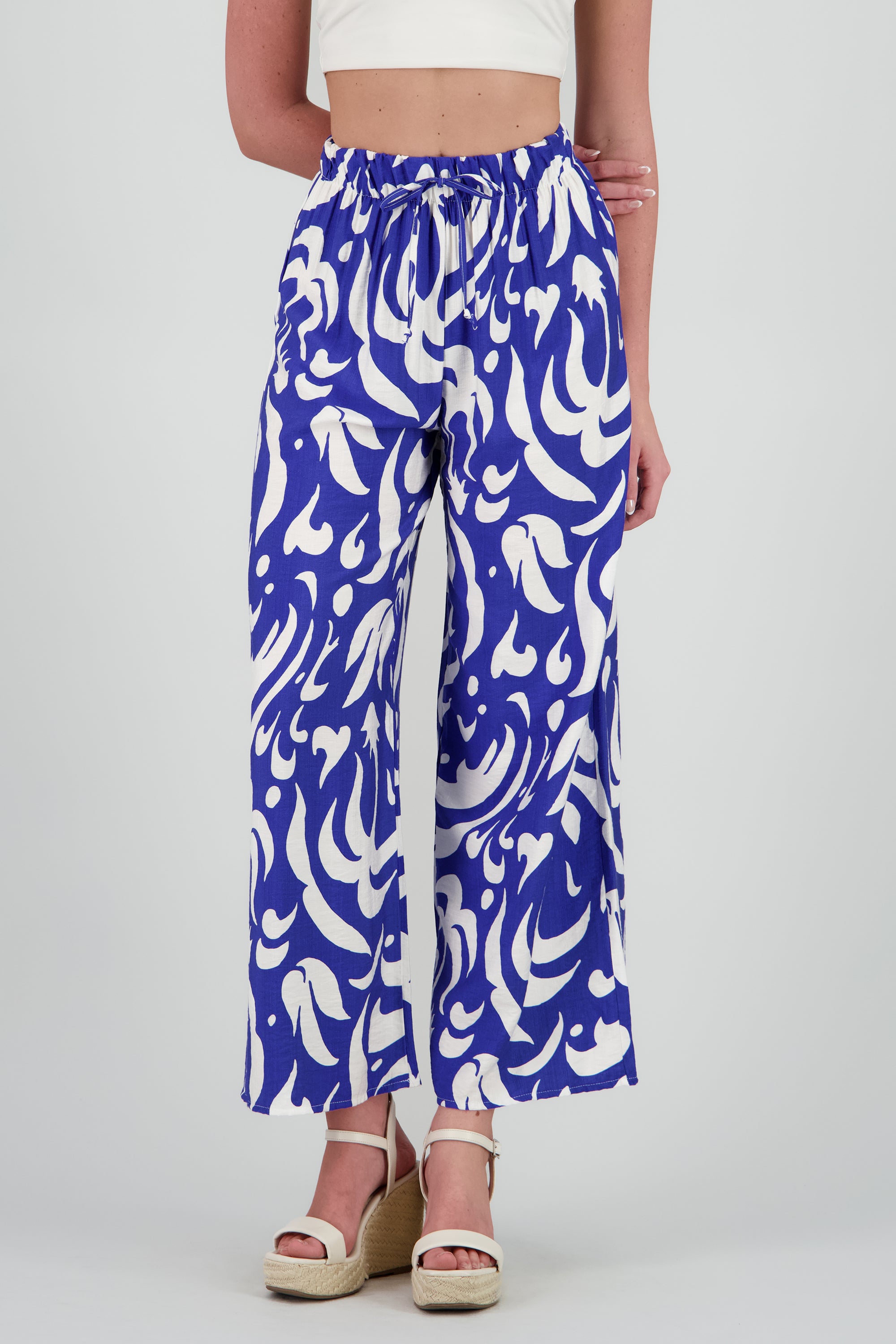 Pantalon amplio detalle resorte jareta AZUL COMBO