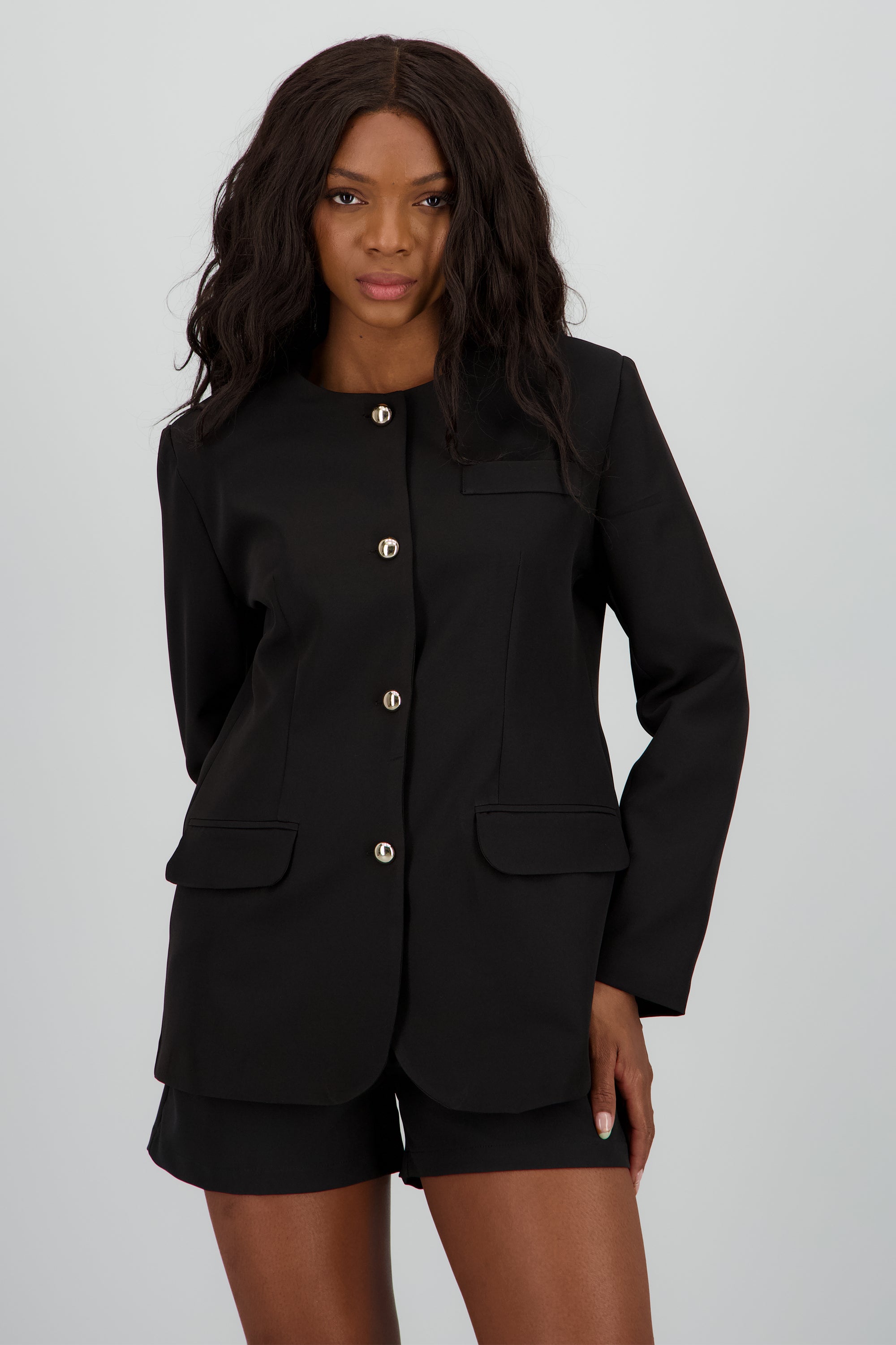 Blazer cuello redondo boton dorado NEGRO