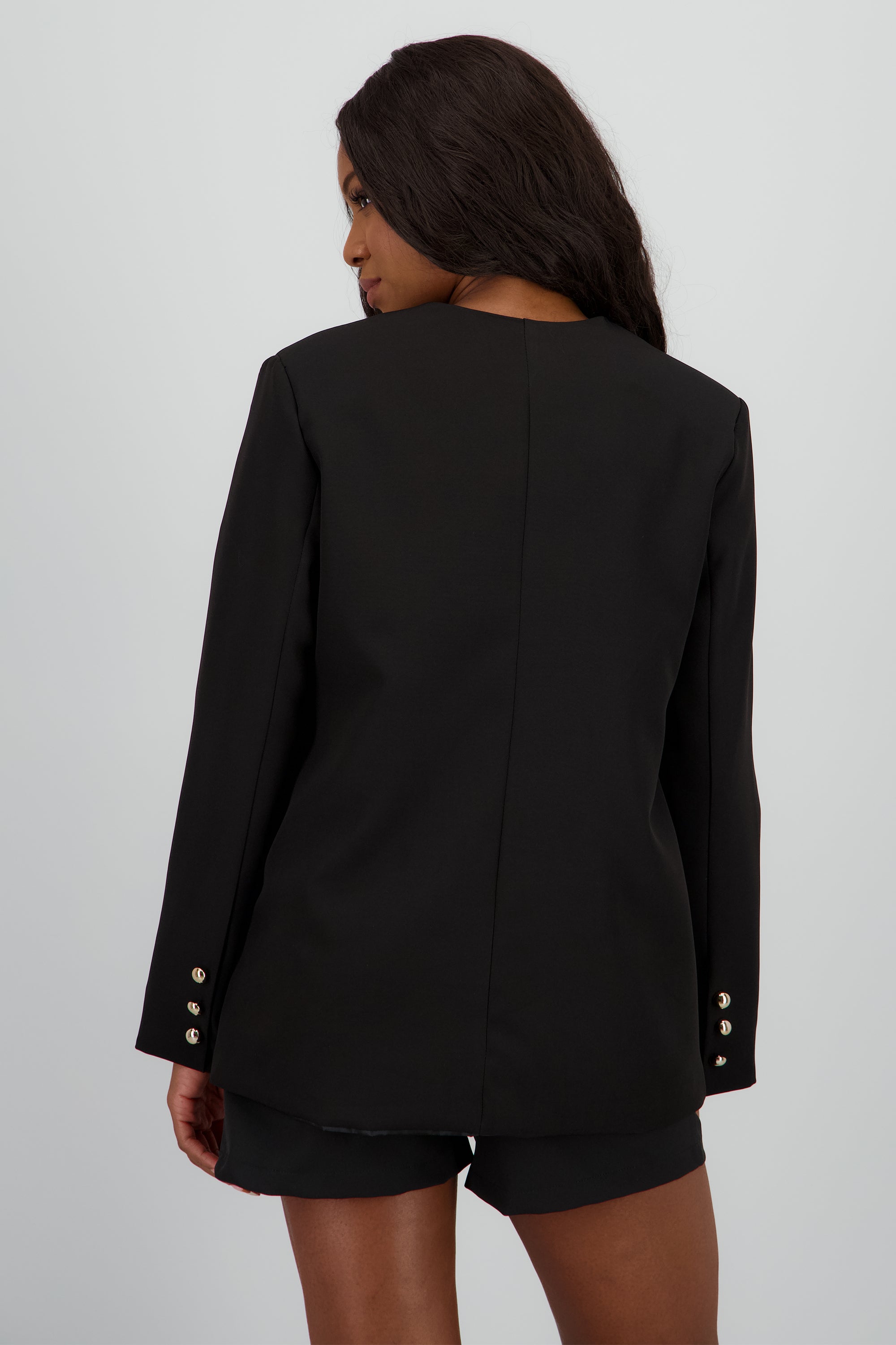 Blazer cuello redondo boton dorado NEGRO