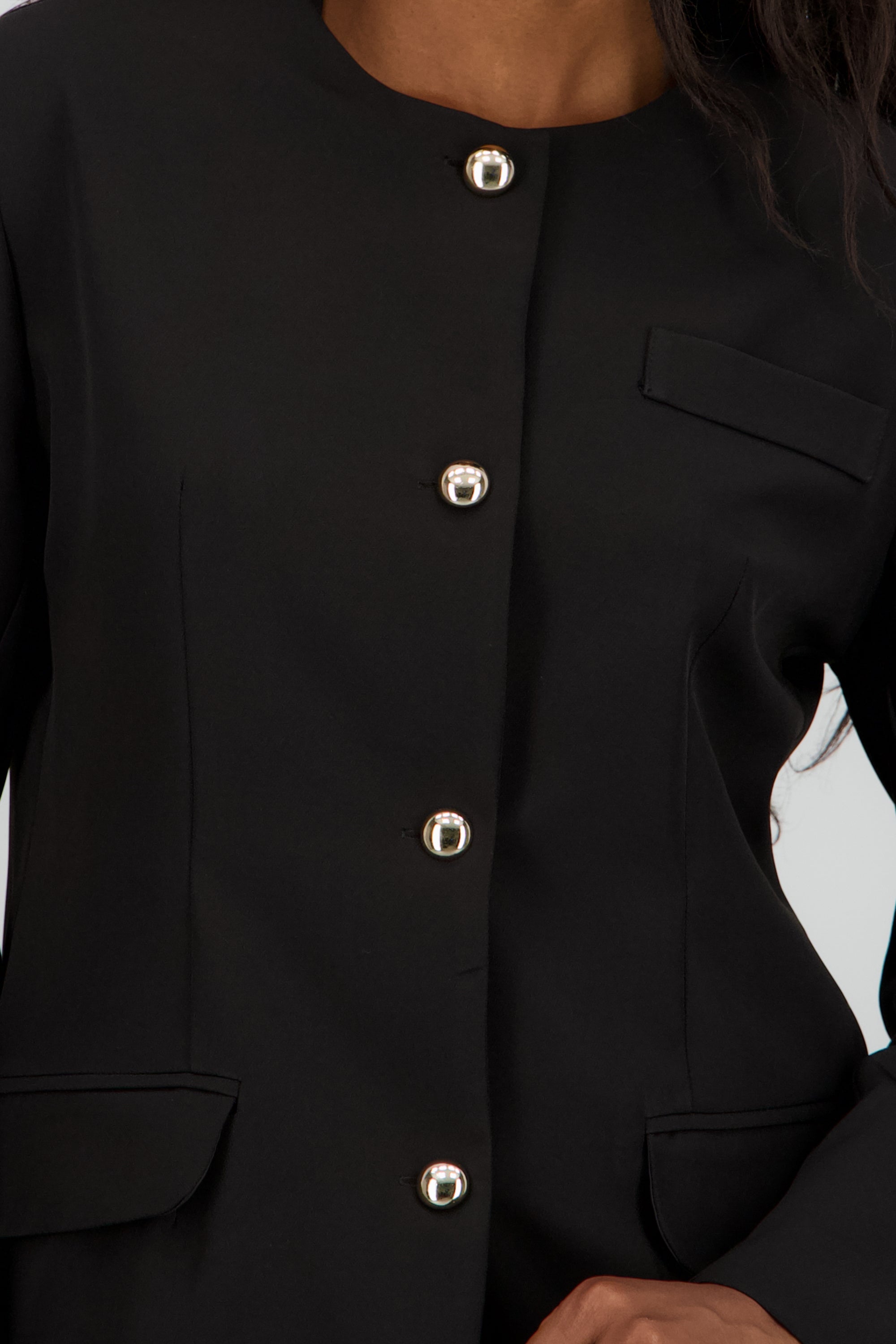 Blazer cuello redondo boton dorado NEGRO