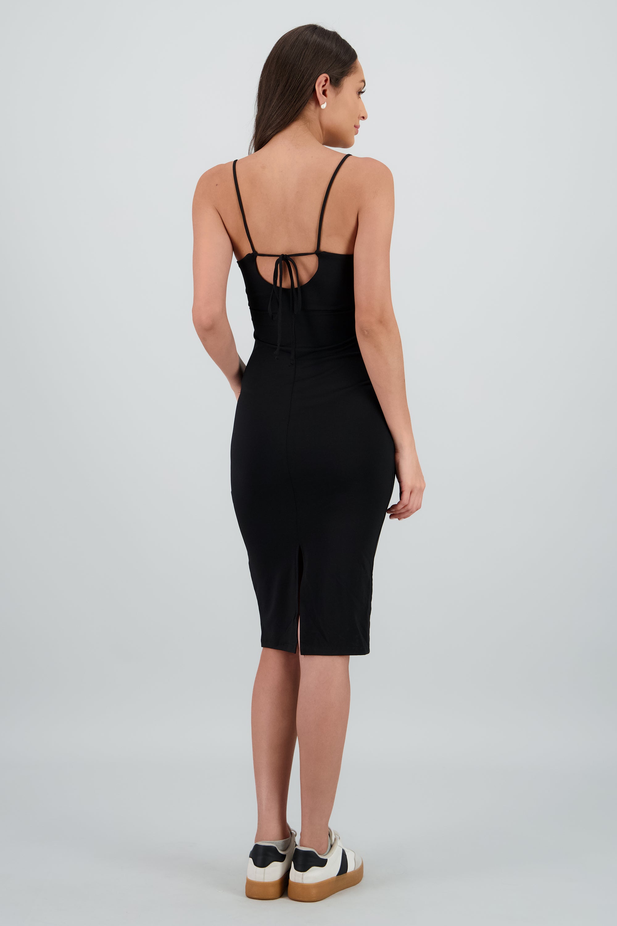 Vestido midi liso abertura espalda NEGRO