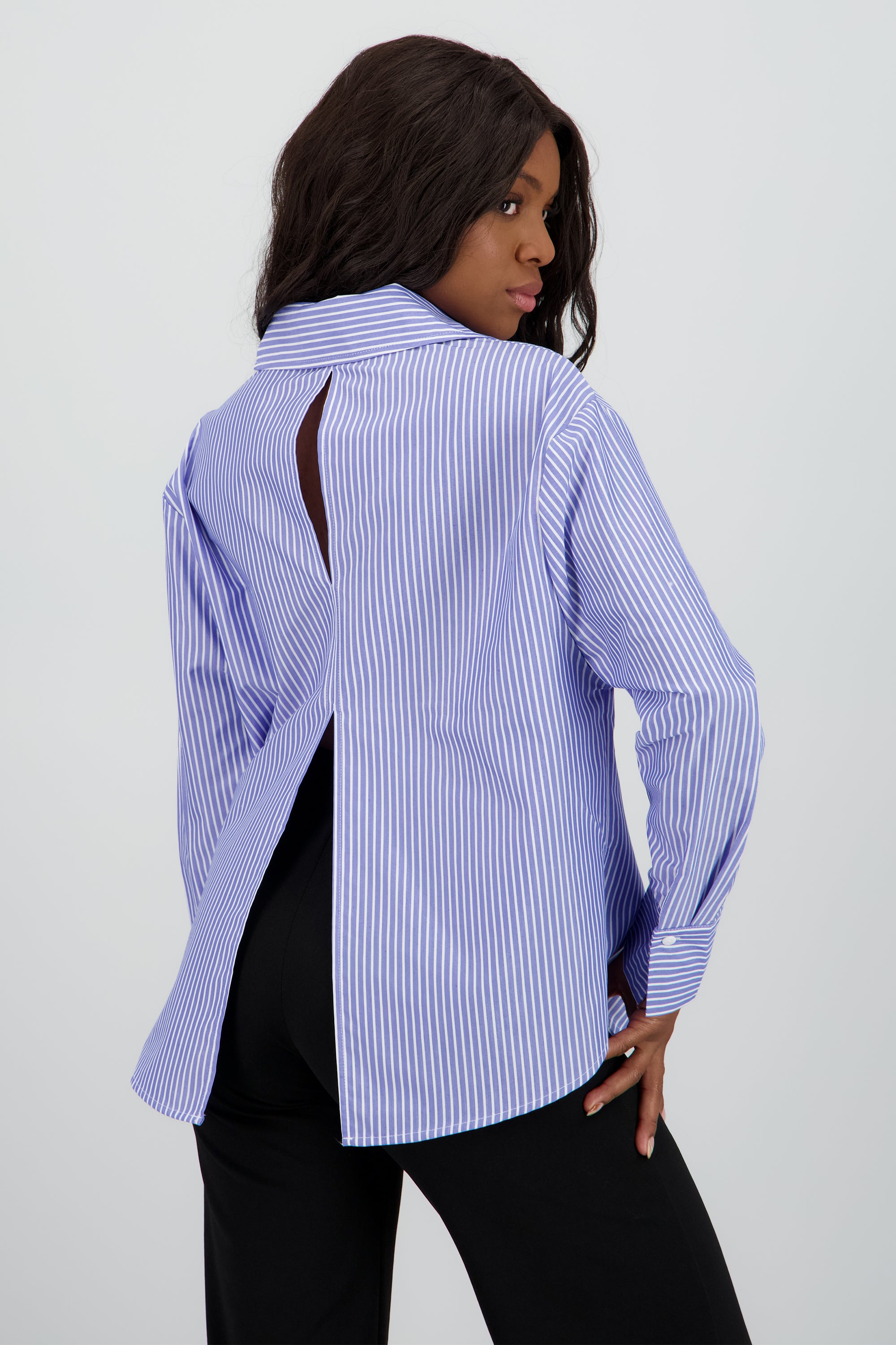 Camisa over abertura espalda AZUL COMBO
