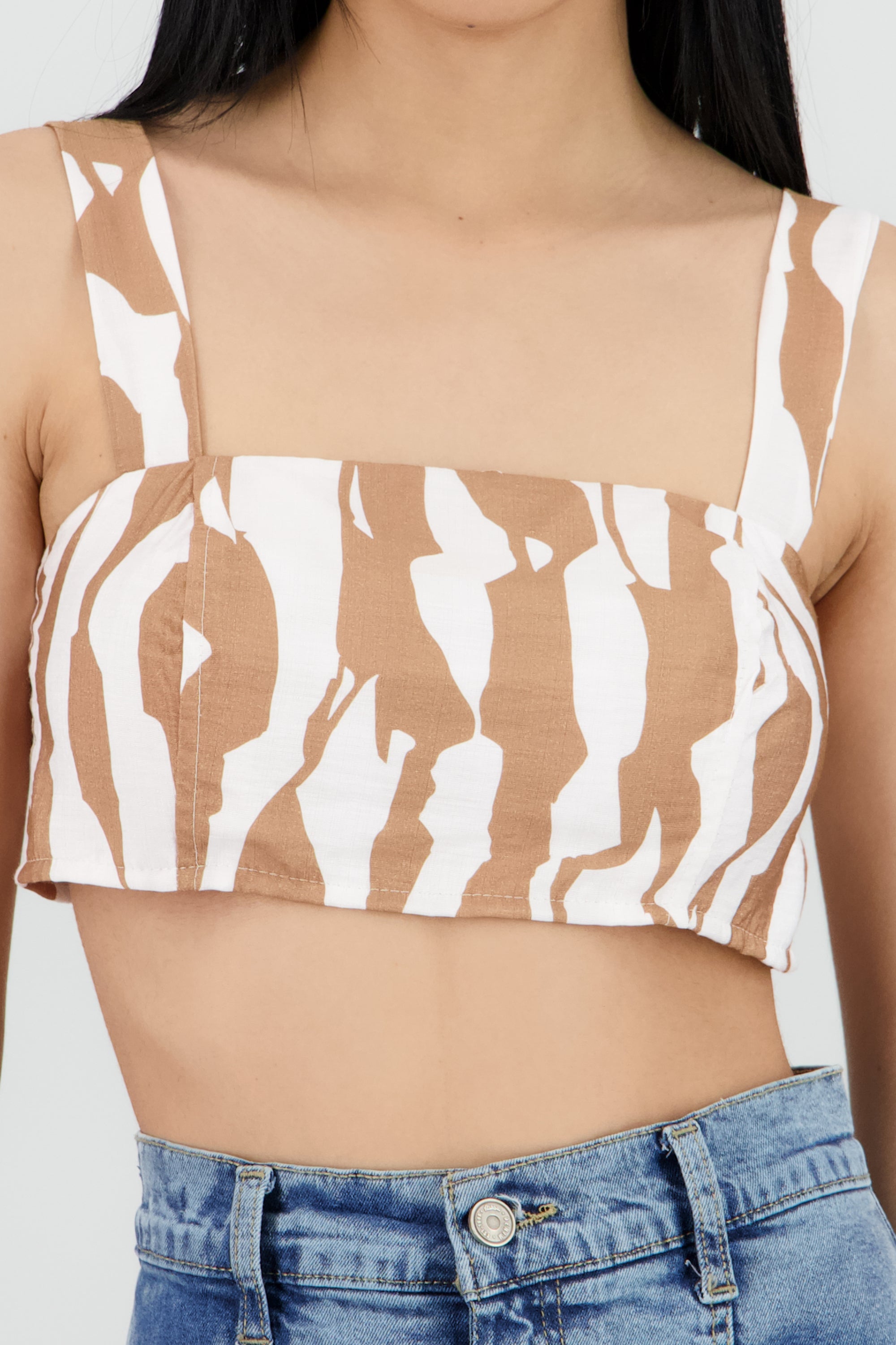 Top crop tirantes estampado grecas CAFE COMBO