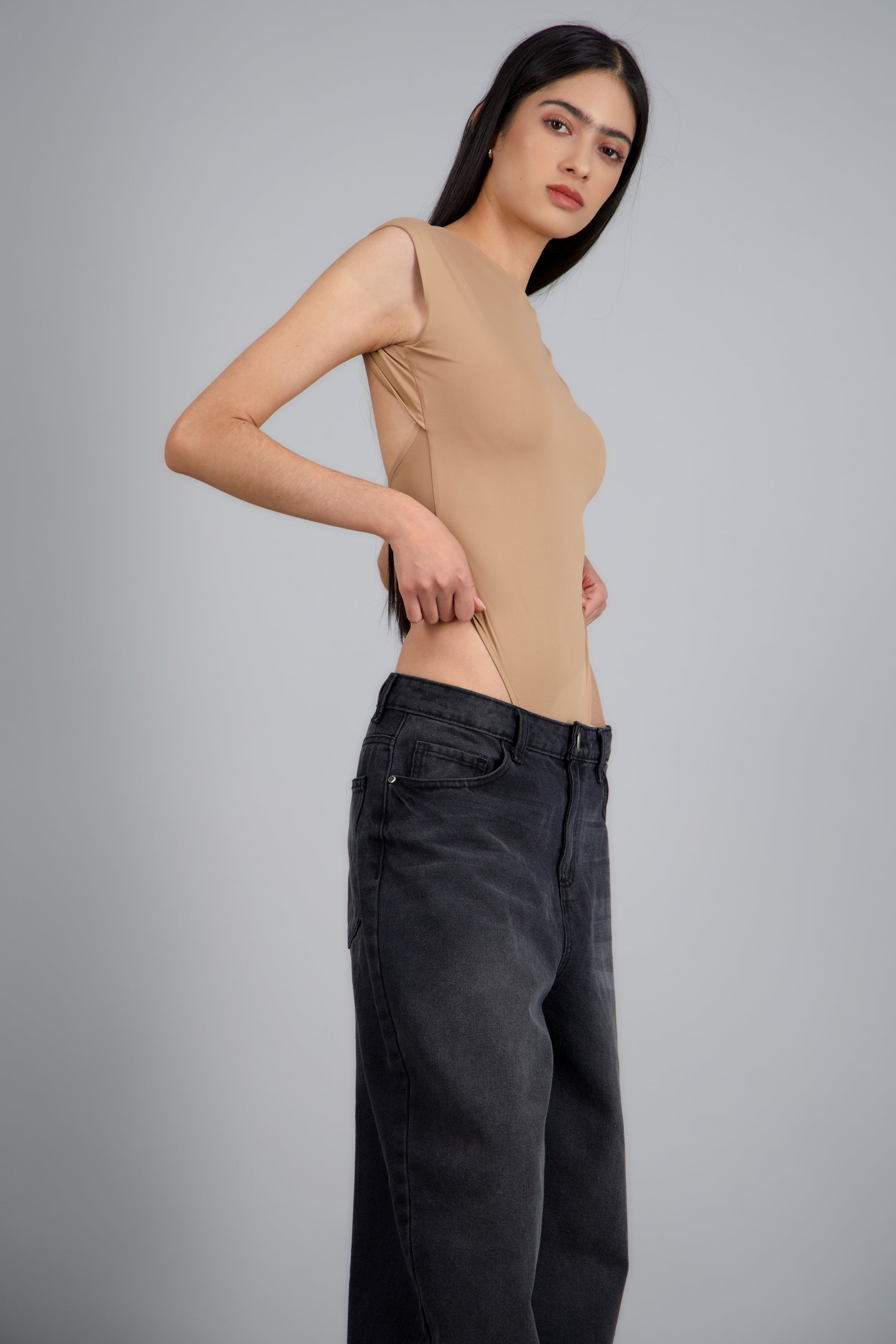 Bodysuit liso escote redondo TAUPE