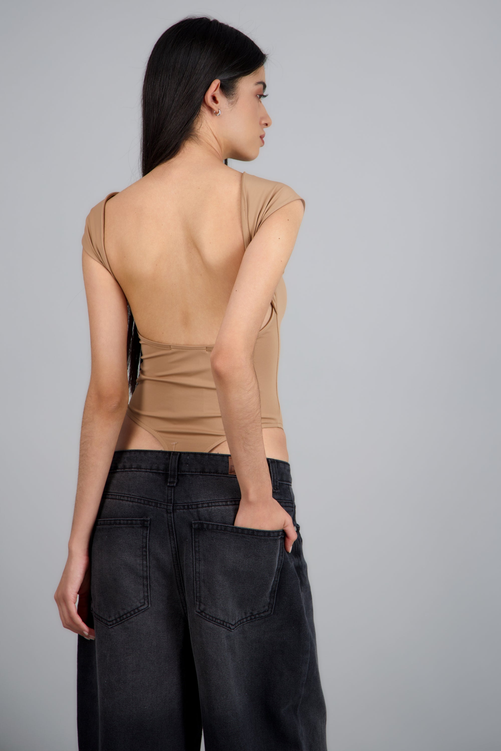 Bodysuit liso escote redondo TAUPE