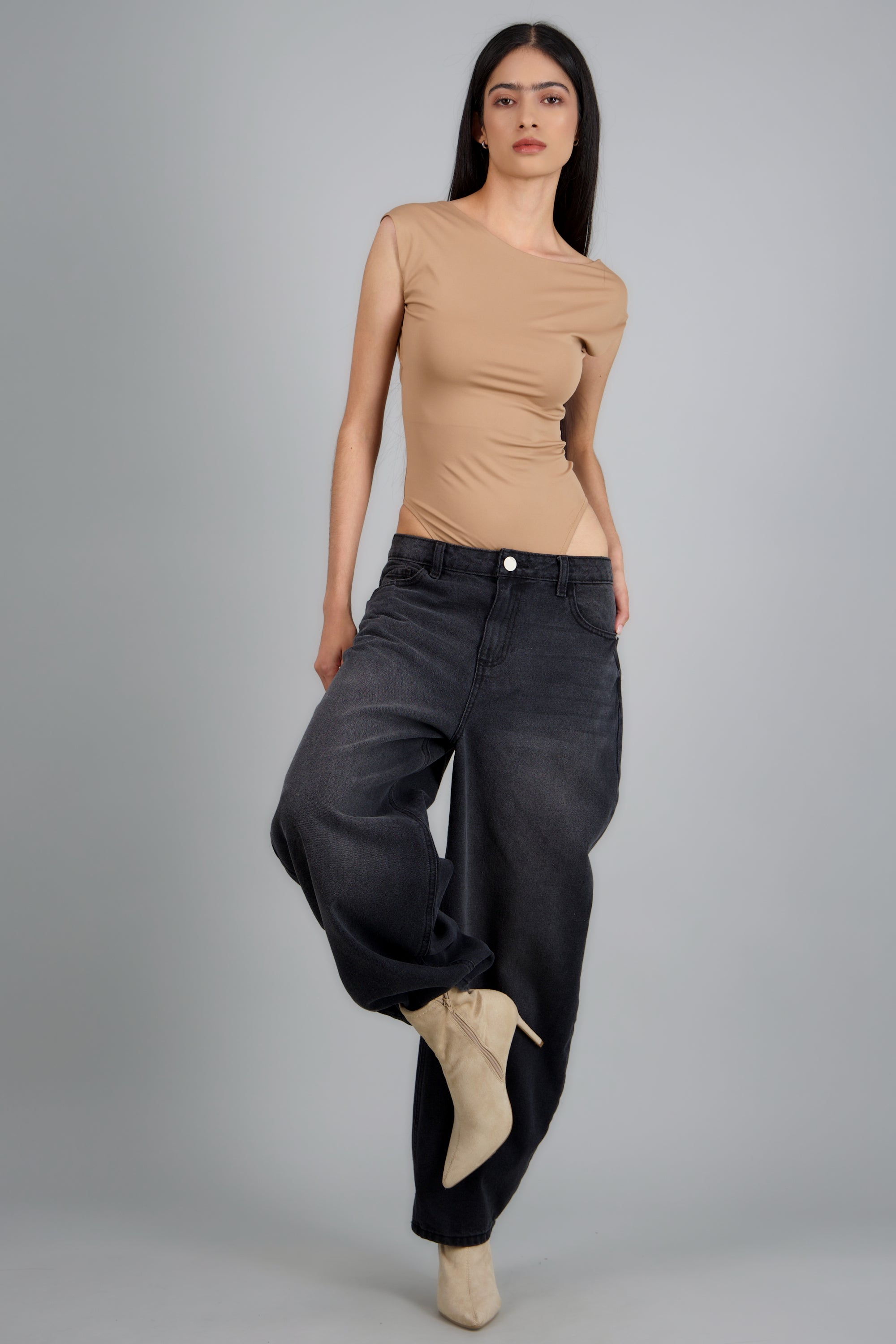 Bodysuit liso escote redondo TAUPE