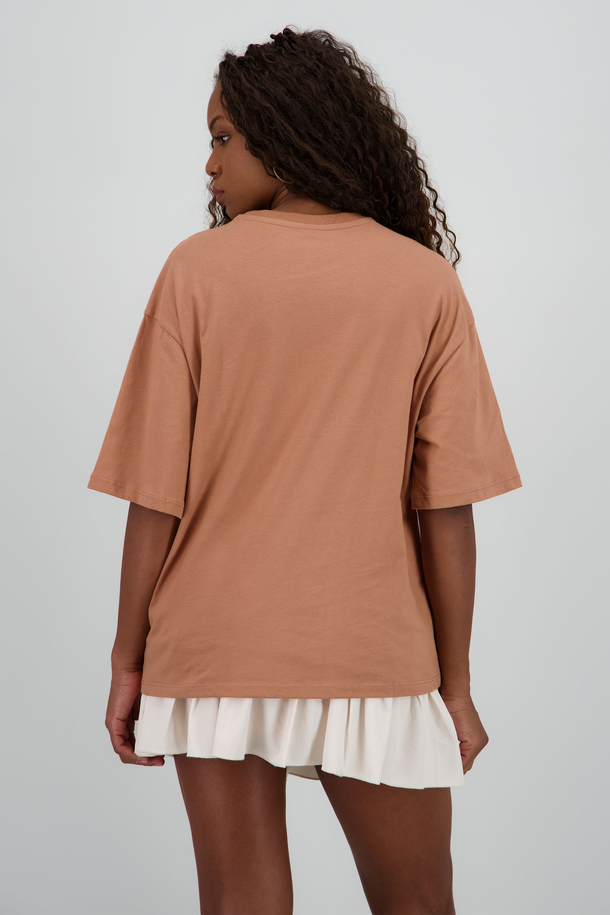 Playera over Bambi trazo CAFE