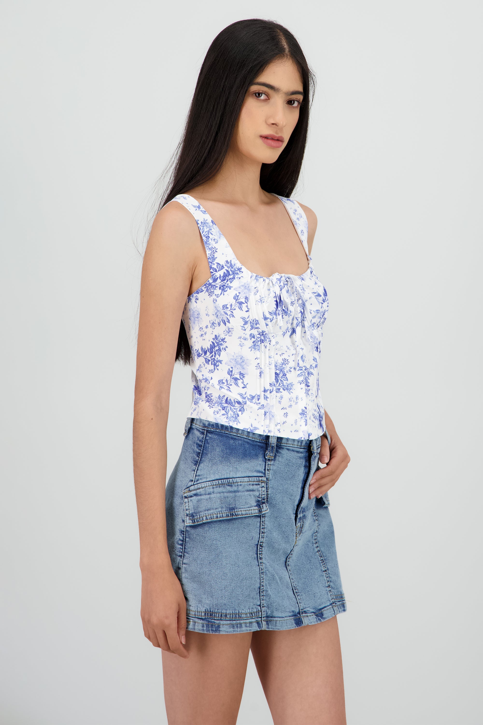 Blusa sin manga corte romantico AZUL COMBO