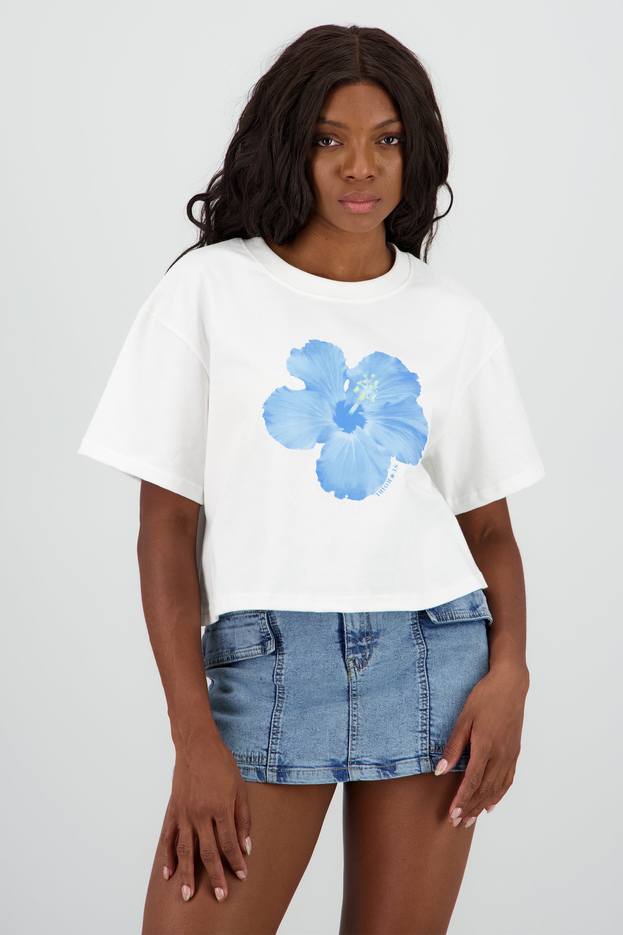 Playera manga corta estampado flor AZUL COMBO