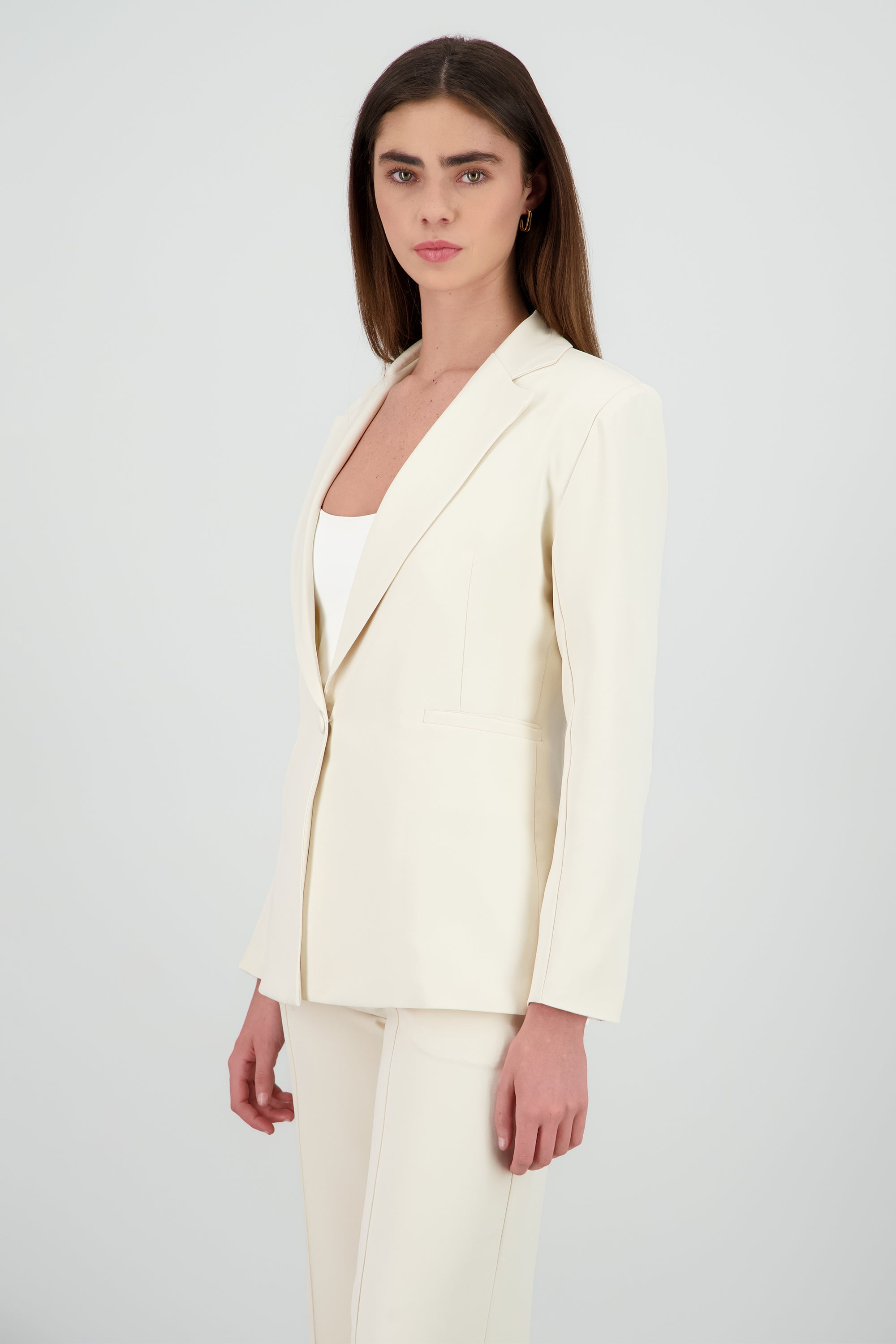 Blazer estructurado botón CREMA