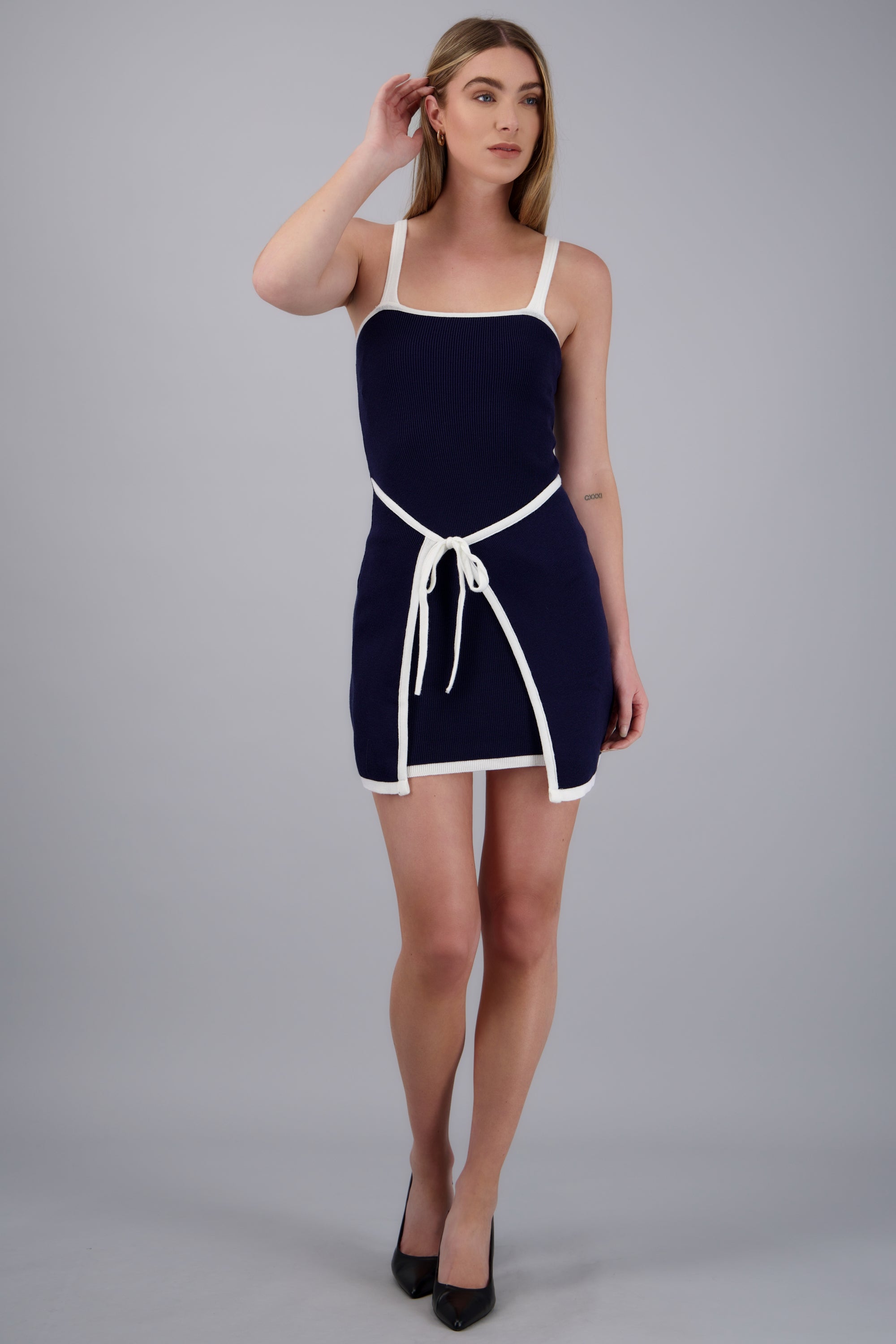 Vestido tirantes contraste detalle laso MARINO