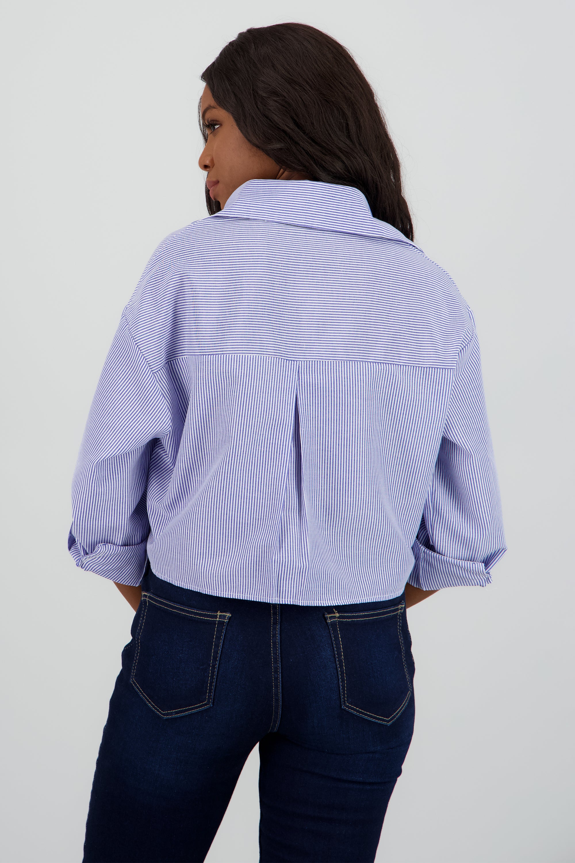 Camisa crop detalle mangas MARINO COMBO