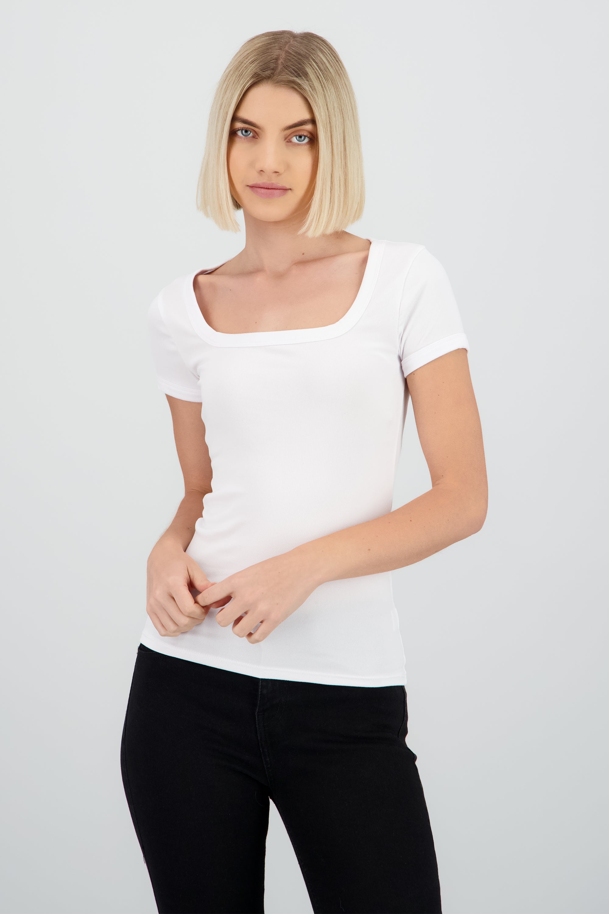 Top basico escote cuadrado BLANCO