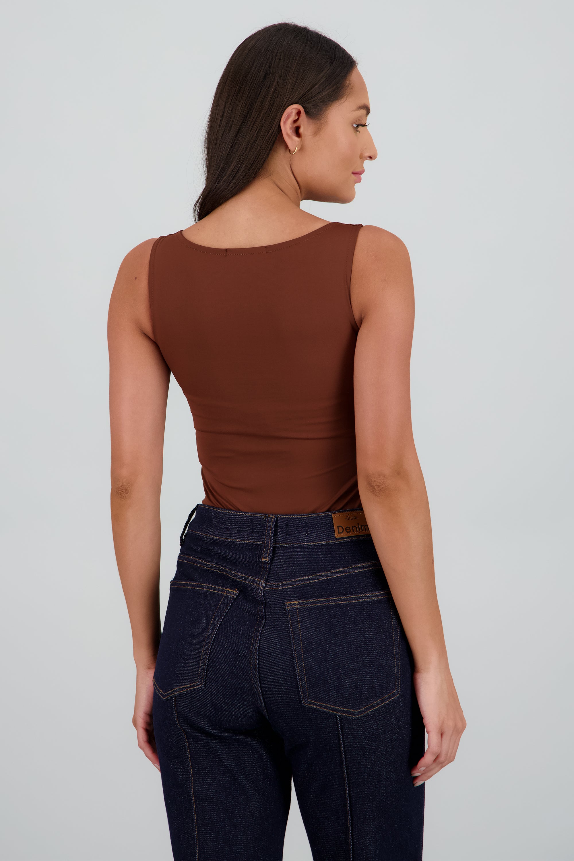 Body liso sin mangas CHOCOLATE