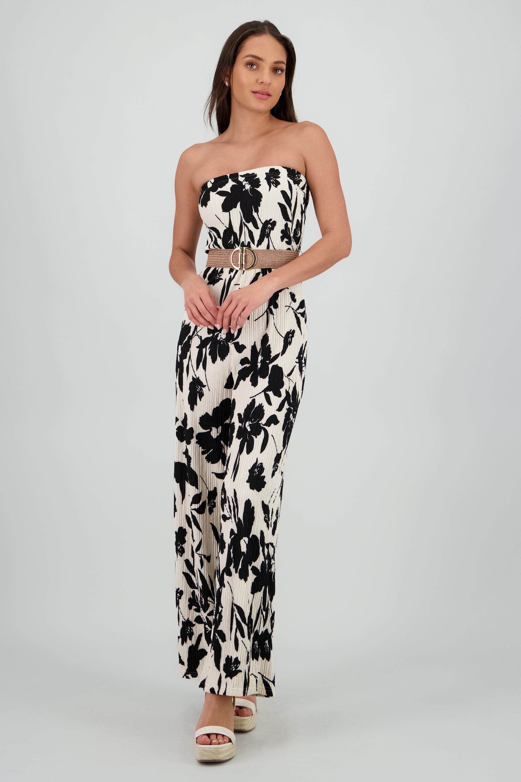 BLACK/WHITE