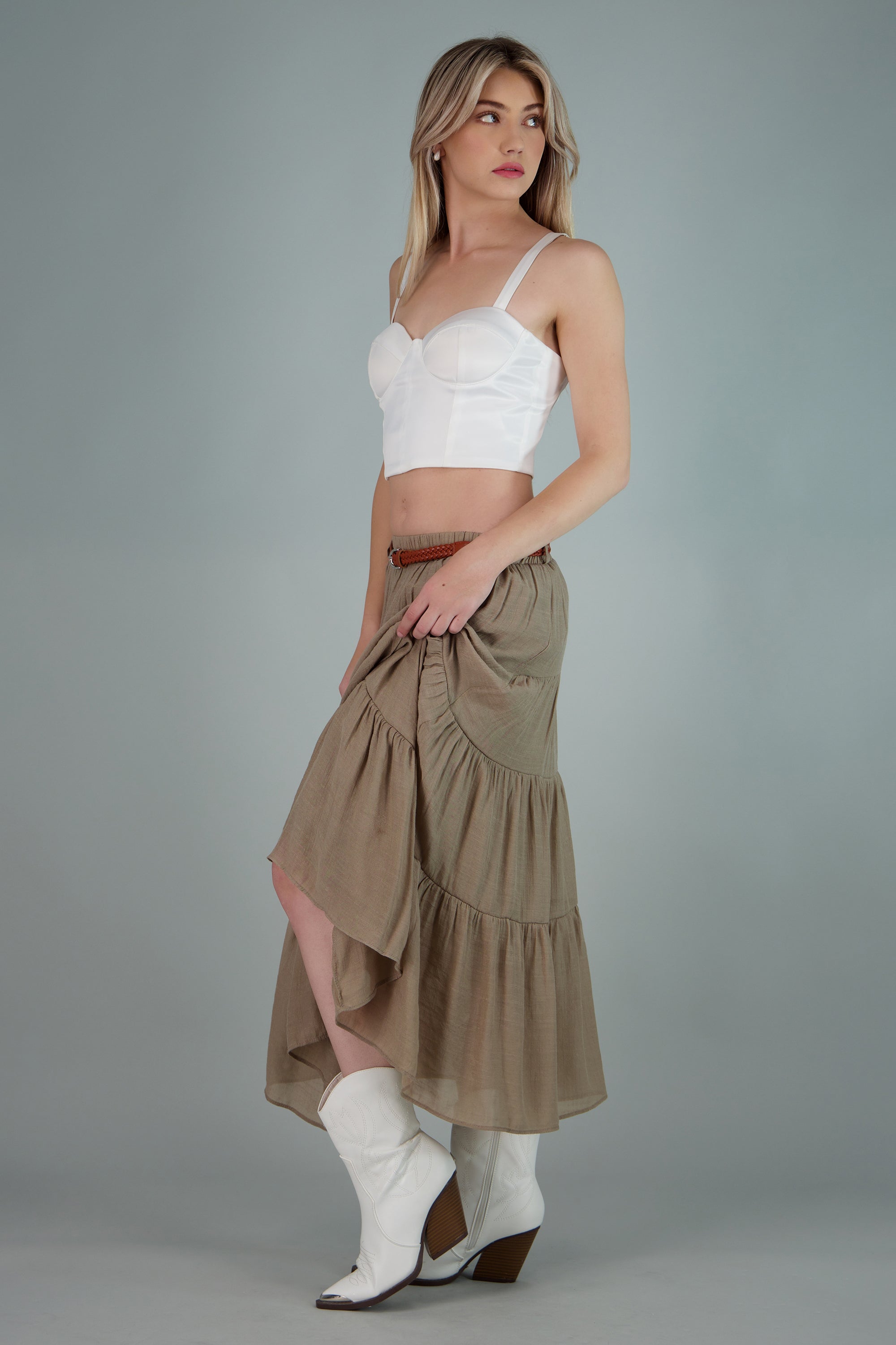 Falda midi con cinturon BEIGE