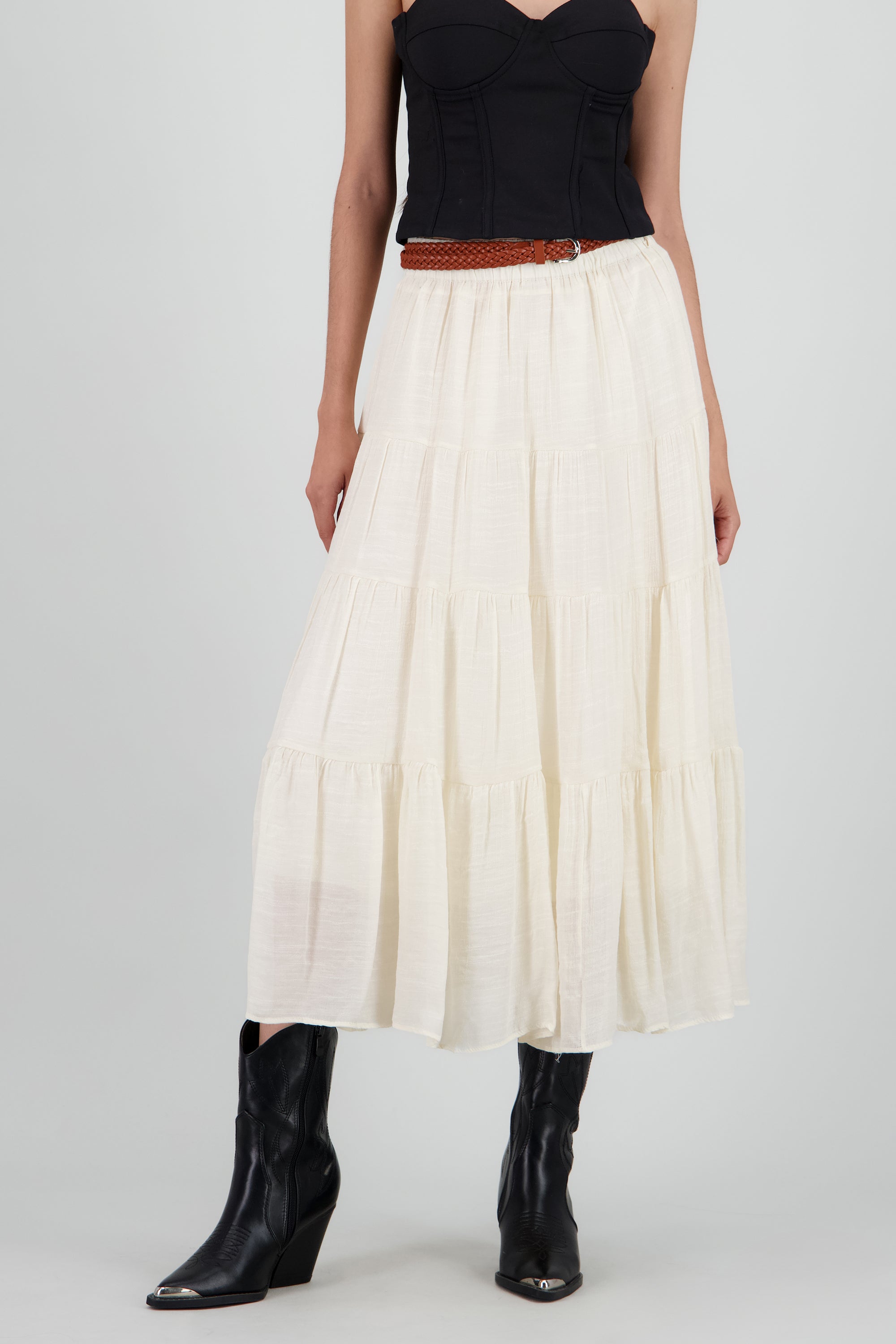 Falda midi con cinturon HUESO