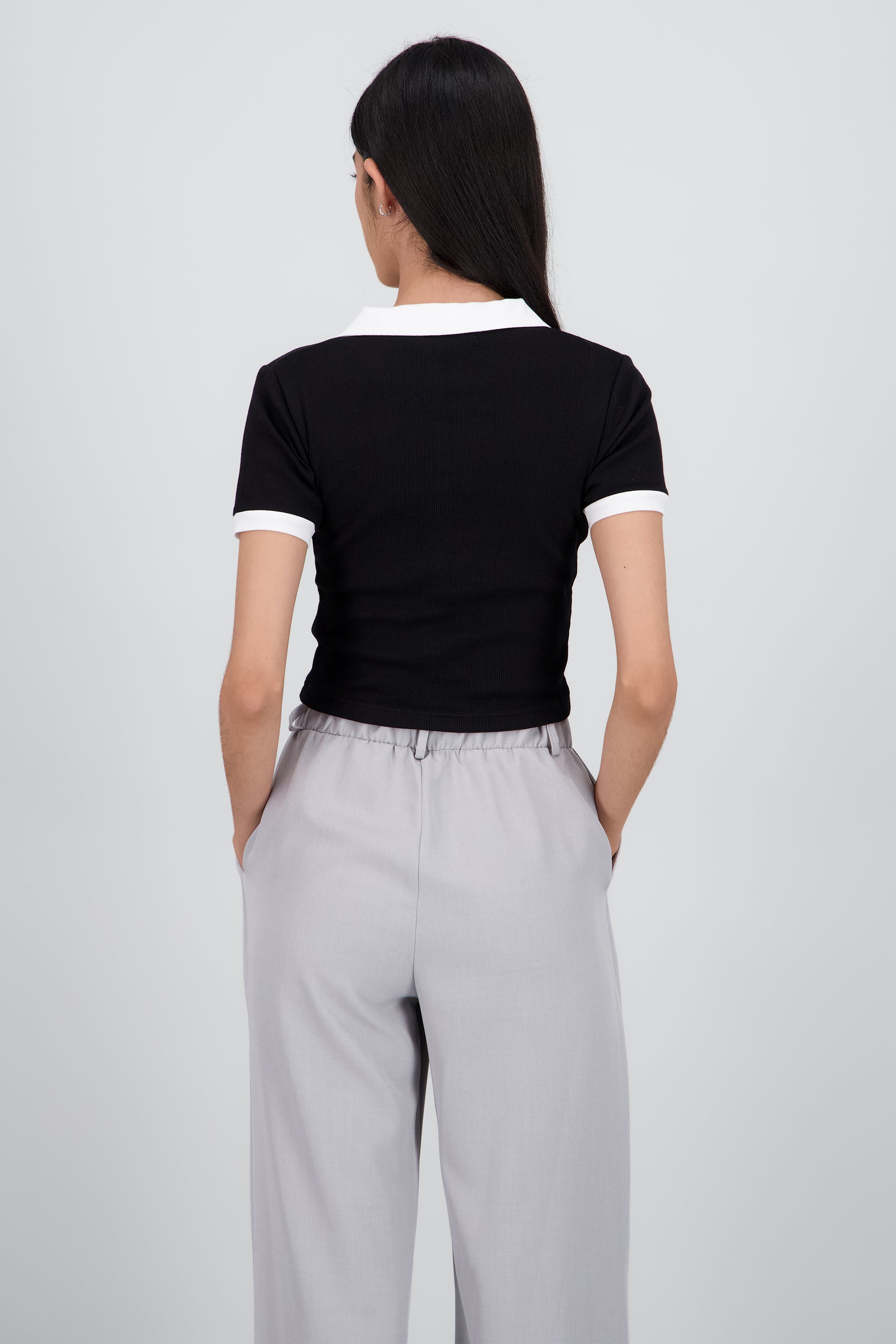 Top cuello polo contraste en mangas NEGRO COMBO