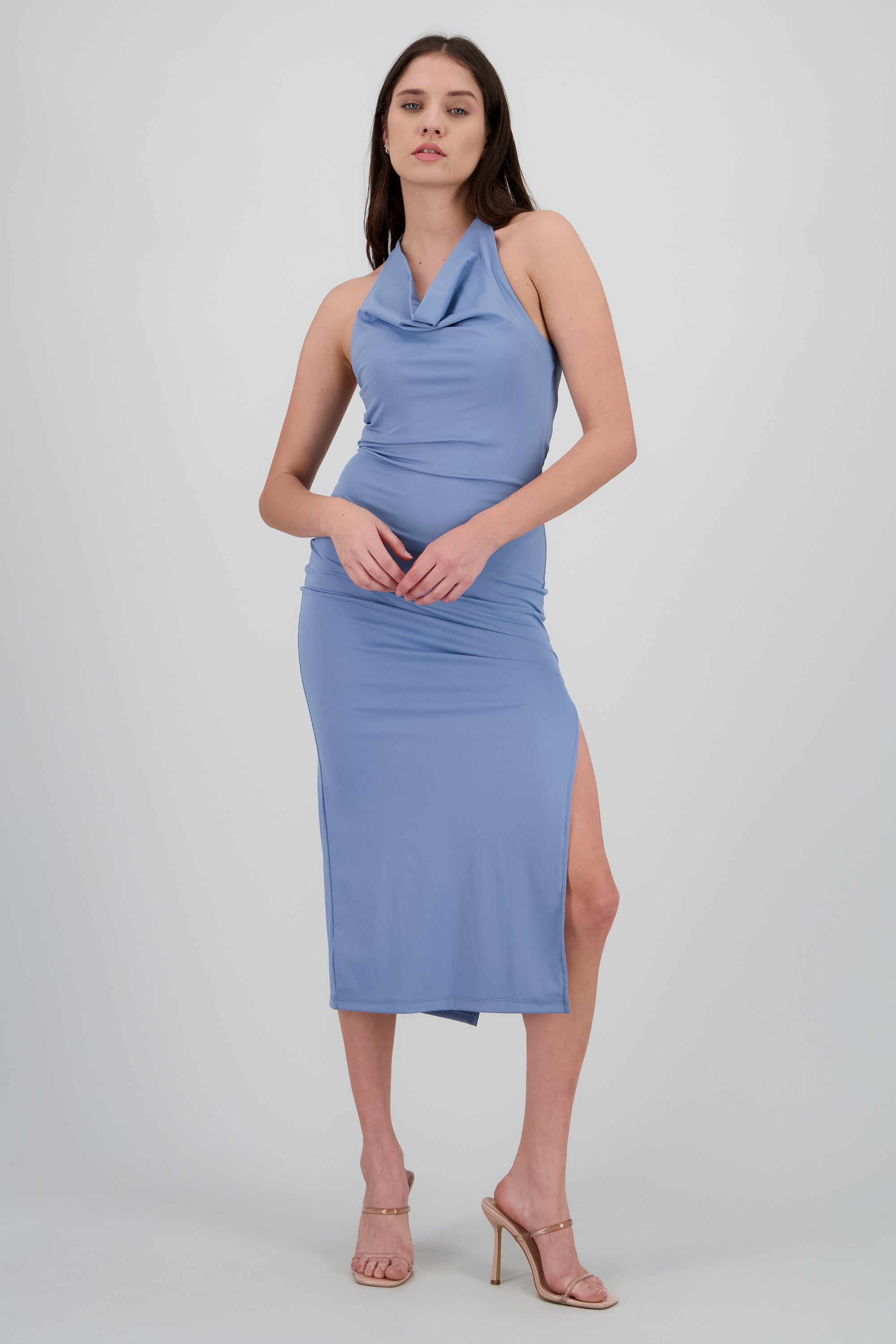 Vestido halter escote cascada maxi AZUL CIELO