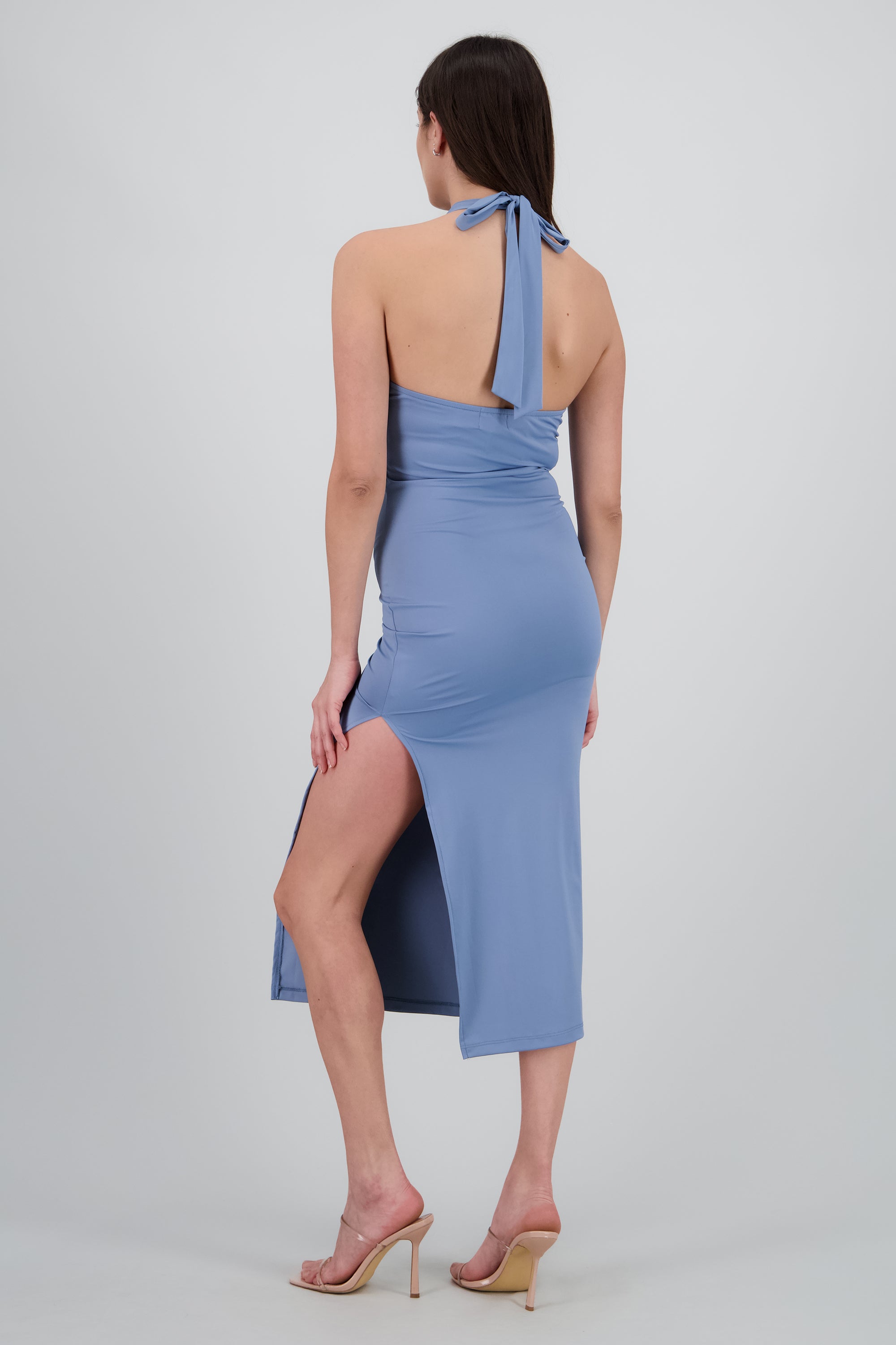Vestido halter escote cascada maxi AZUL CIELO