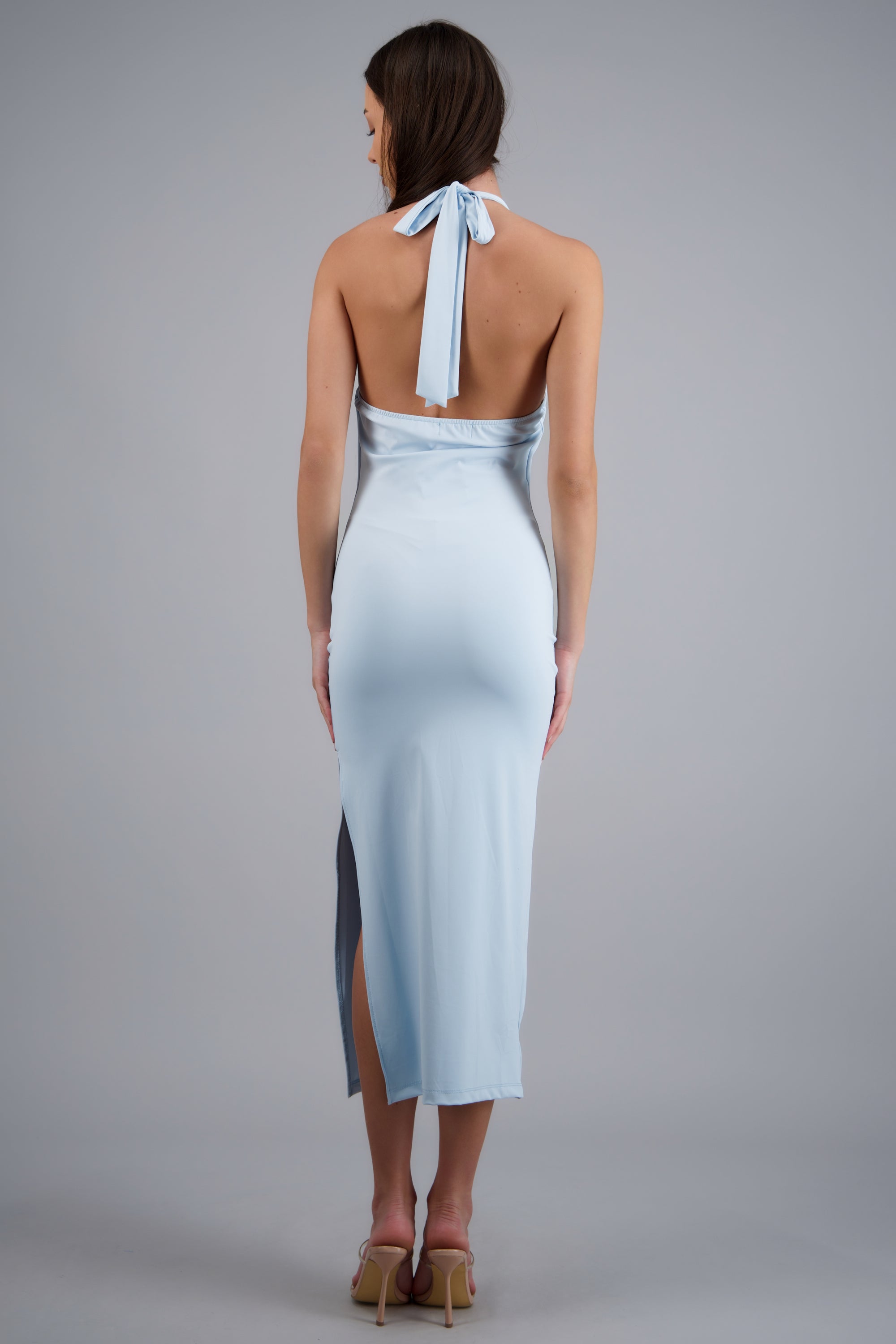 Vestido halter escote cascada maxi AZUL PASTEL