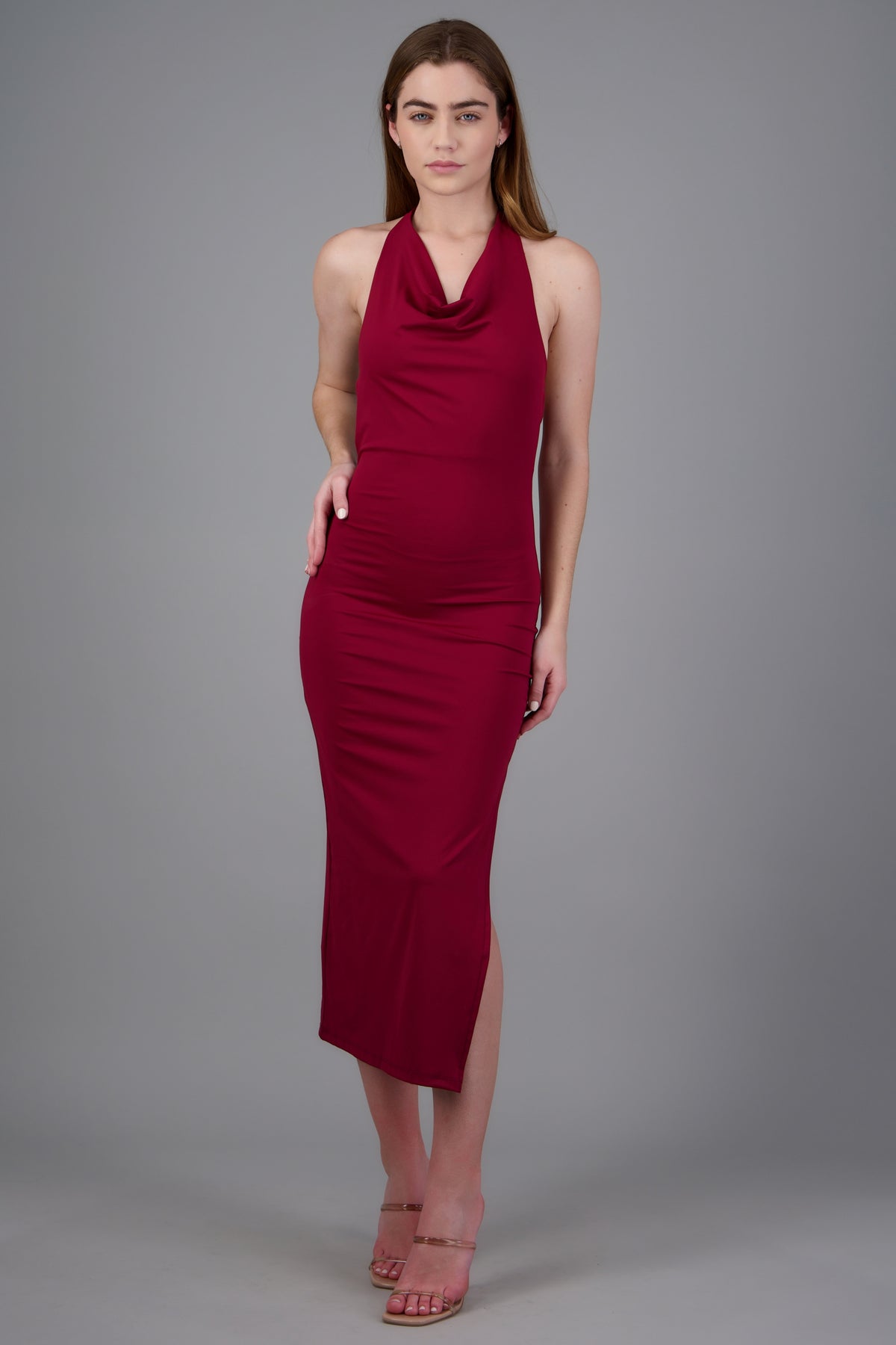 Vestido halter escote cascada