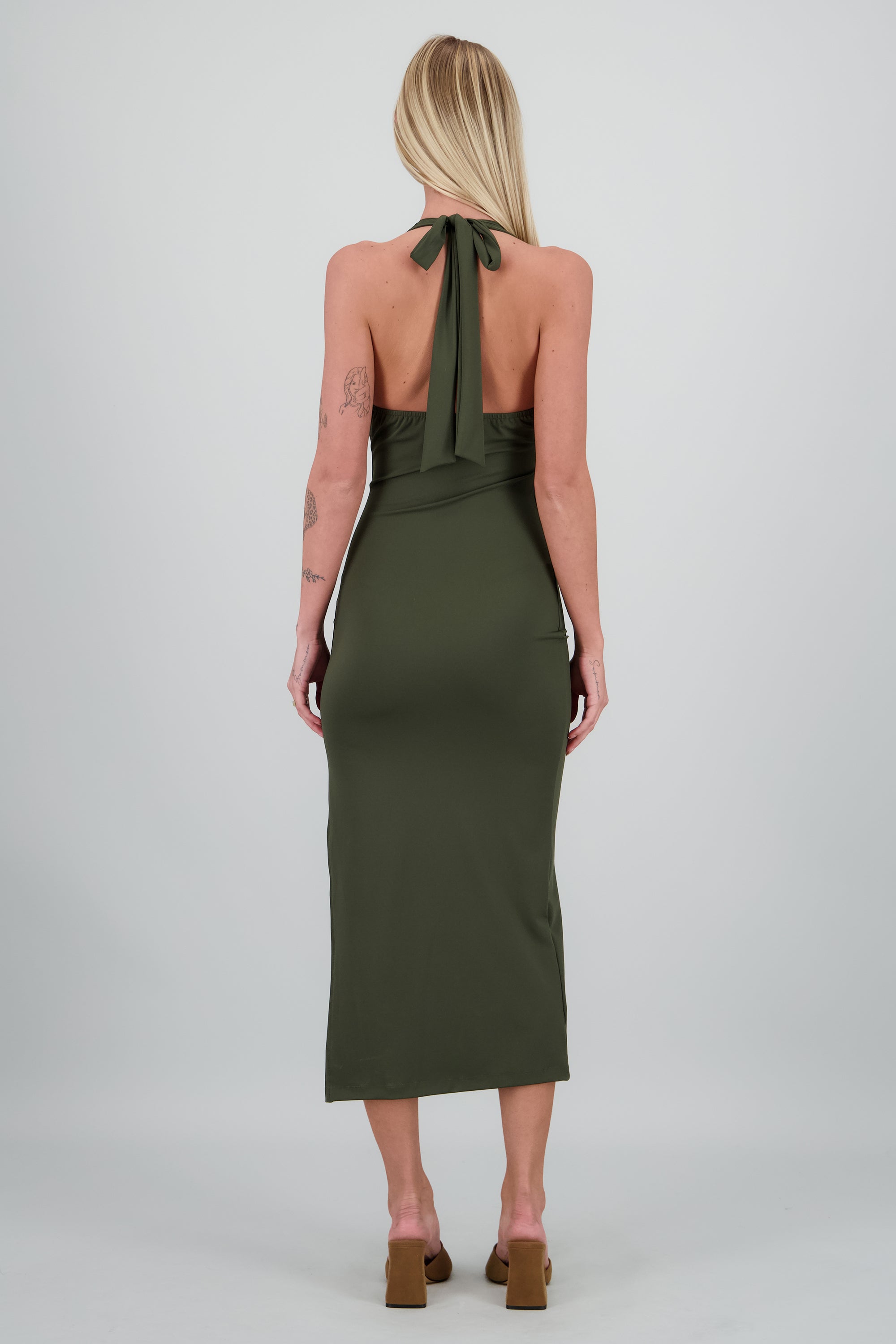 Vestido halter escote cascada maxi OLIVO