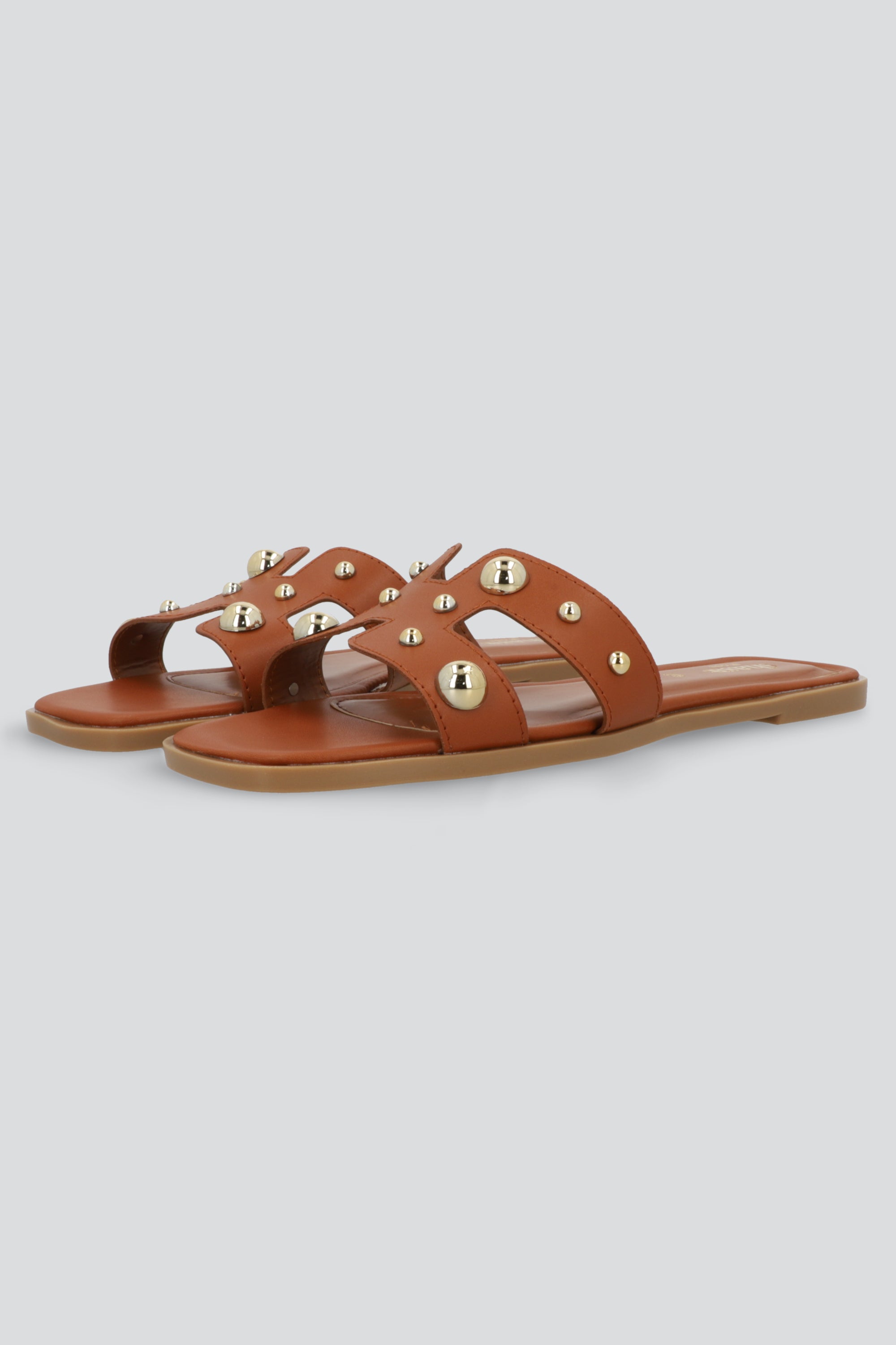 Sandalia tiras greca studs CAMELLO