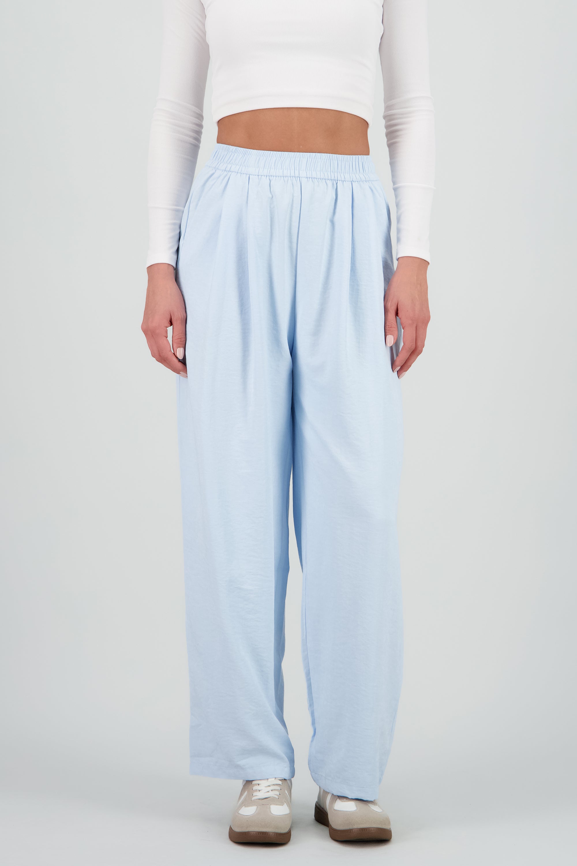 Pantalon liso AZUL CIELO