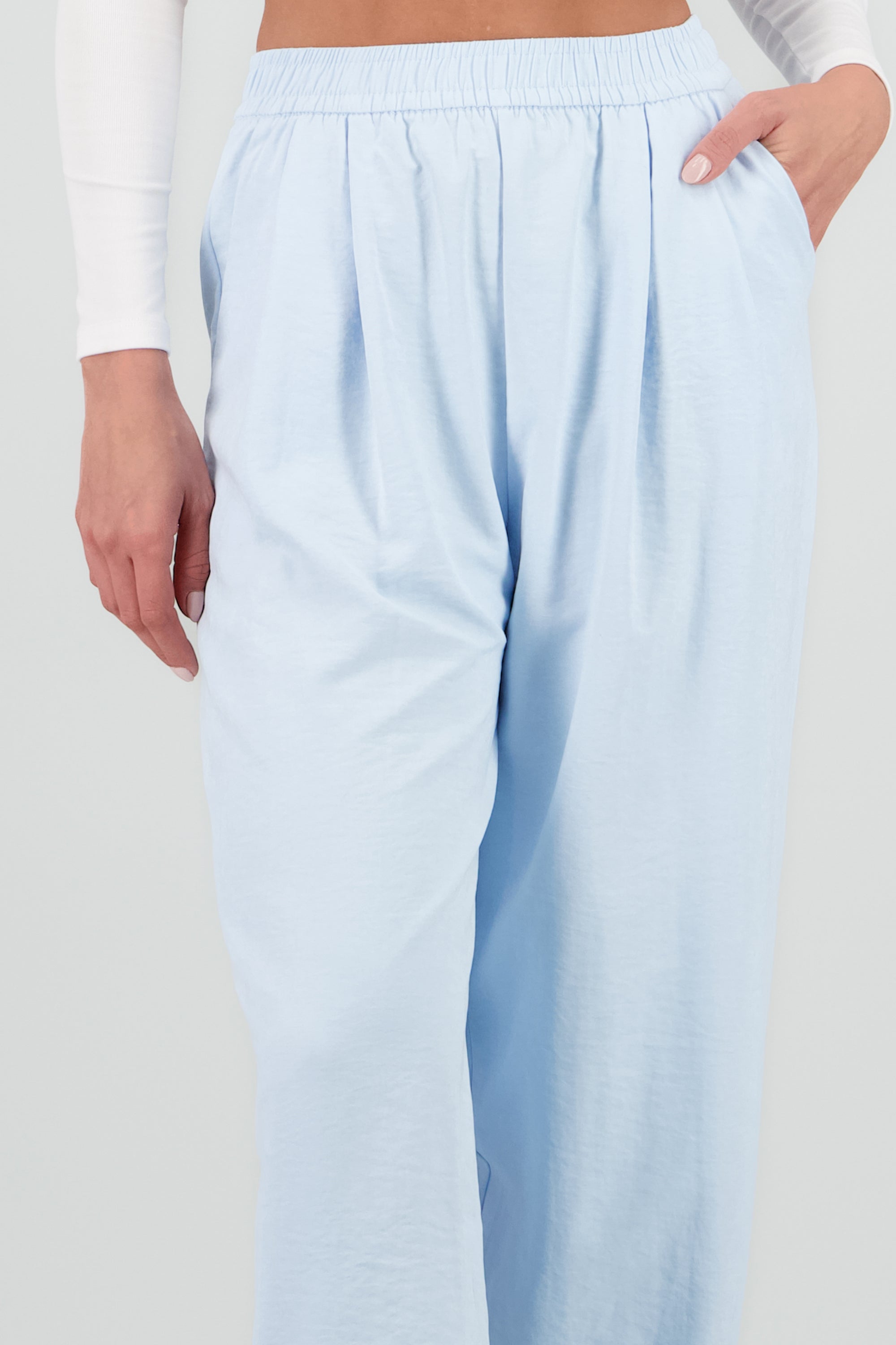 Pantalon liso AZUL CIELO
