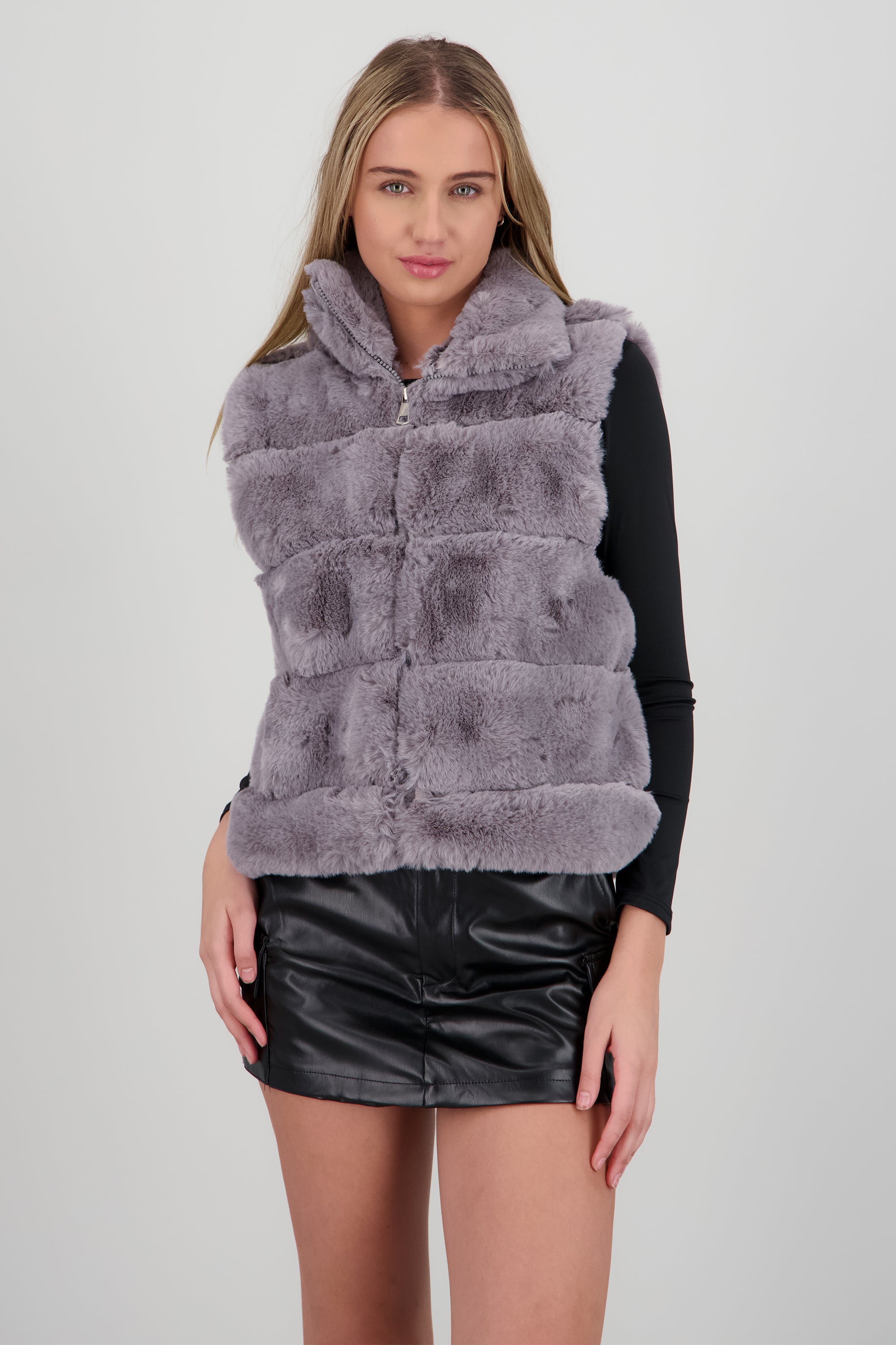 Chaleco efecto pelo GRIS OBSCURO