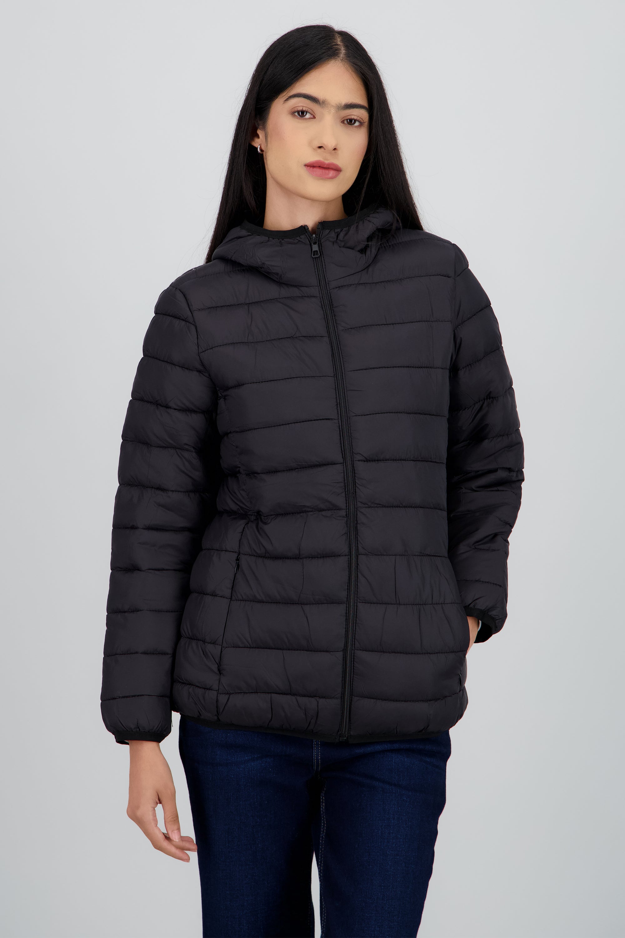 Chamarra capitonada con gorro NEGRO