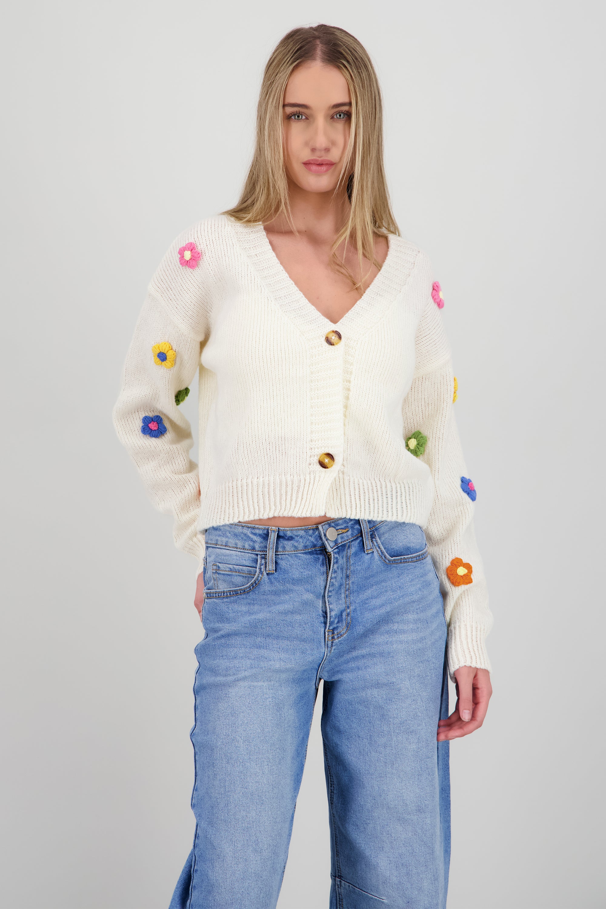 Cardigan flores 3d HUESO
