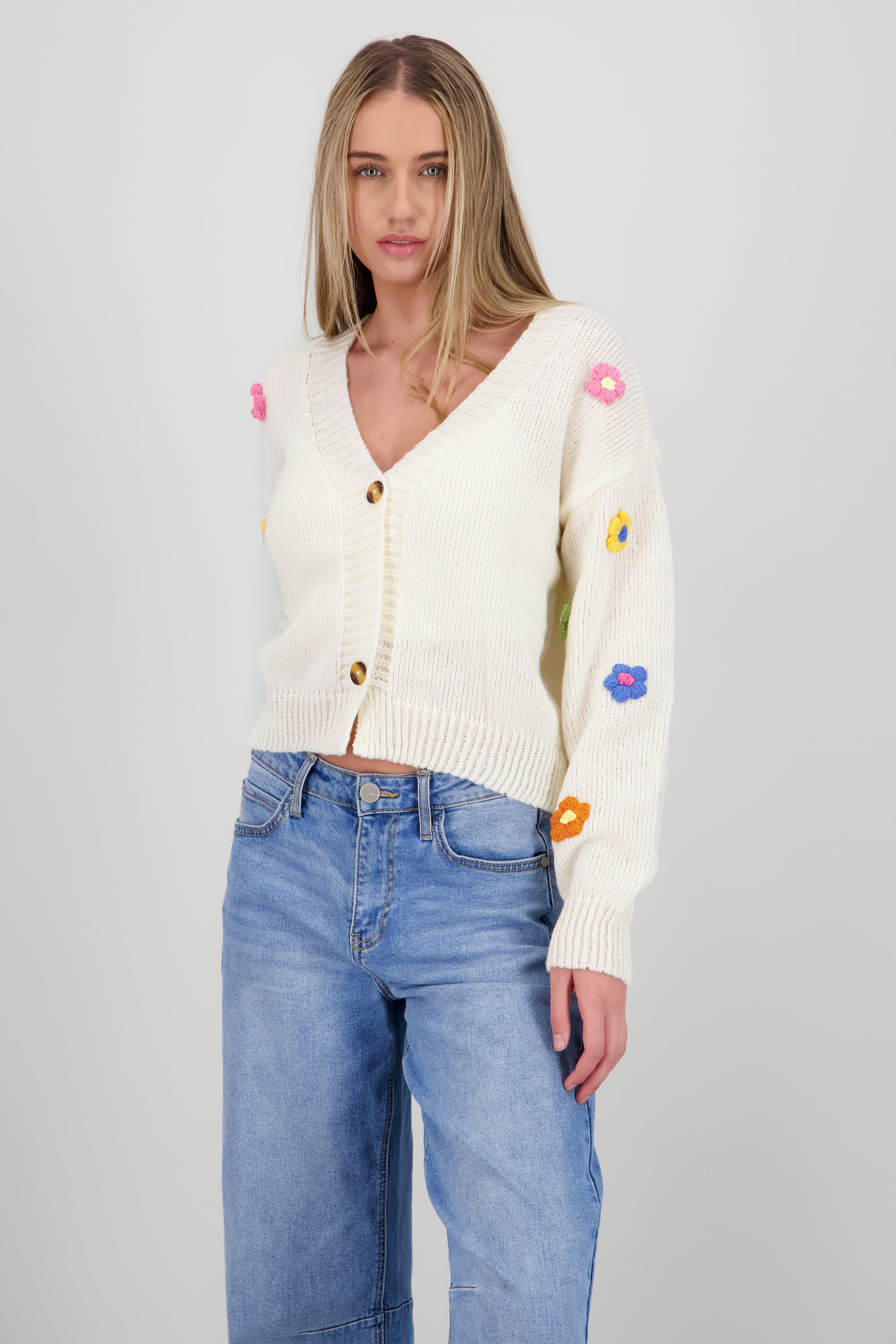 Cardigan flores 3d HUESO