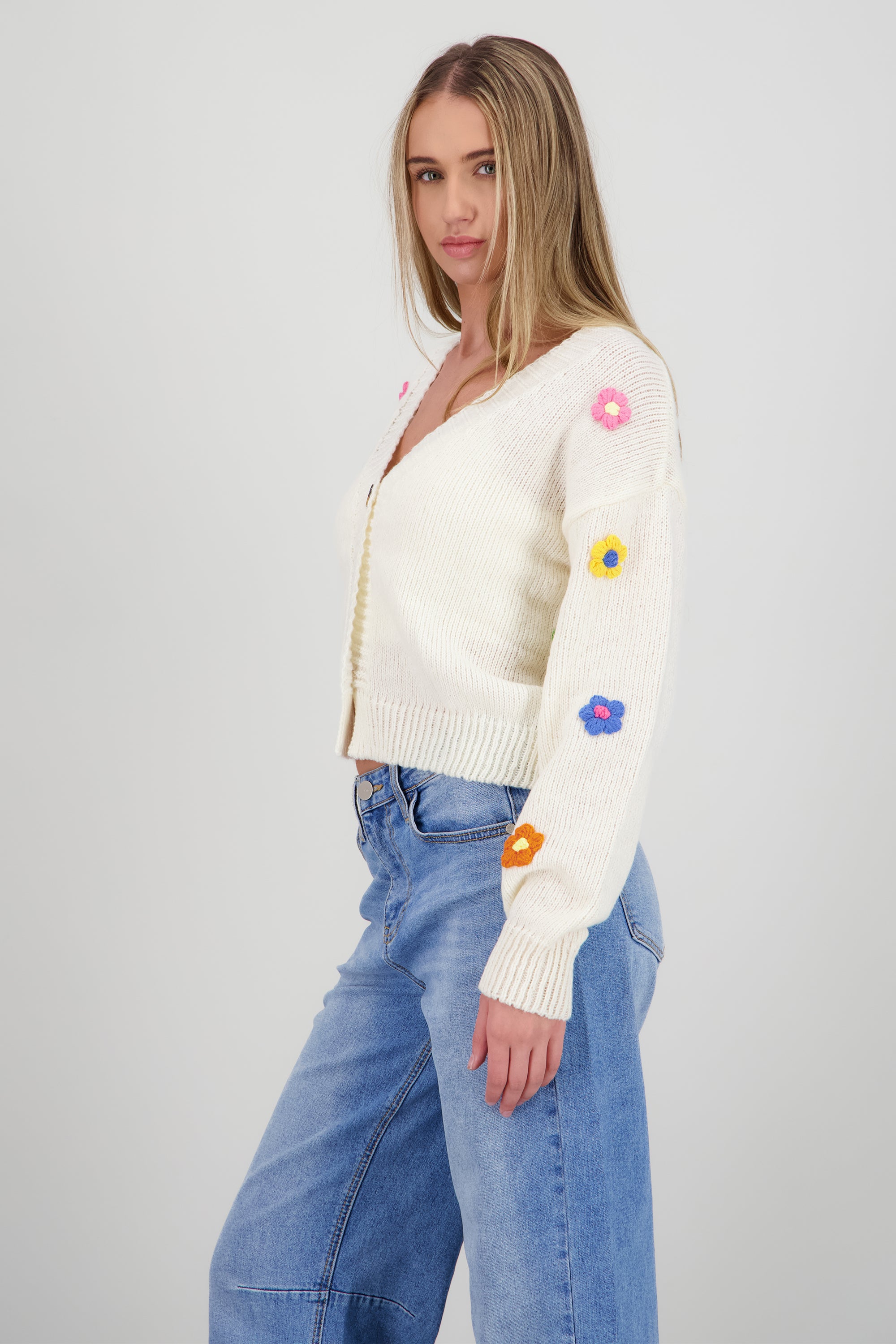 Cardigan flores 3d HUESO