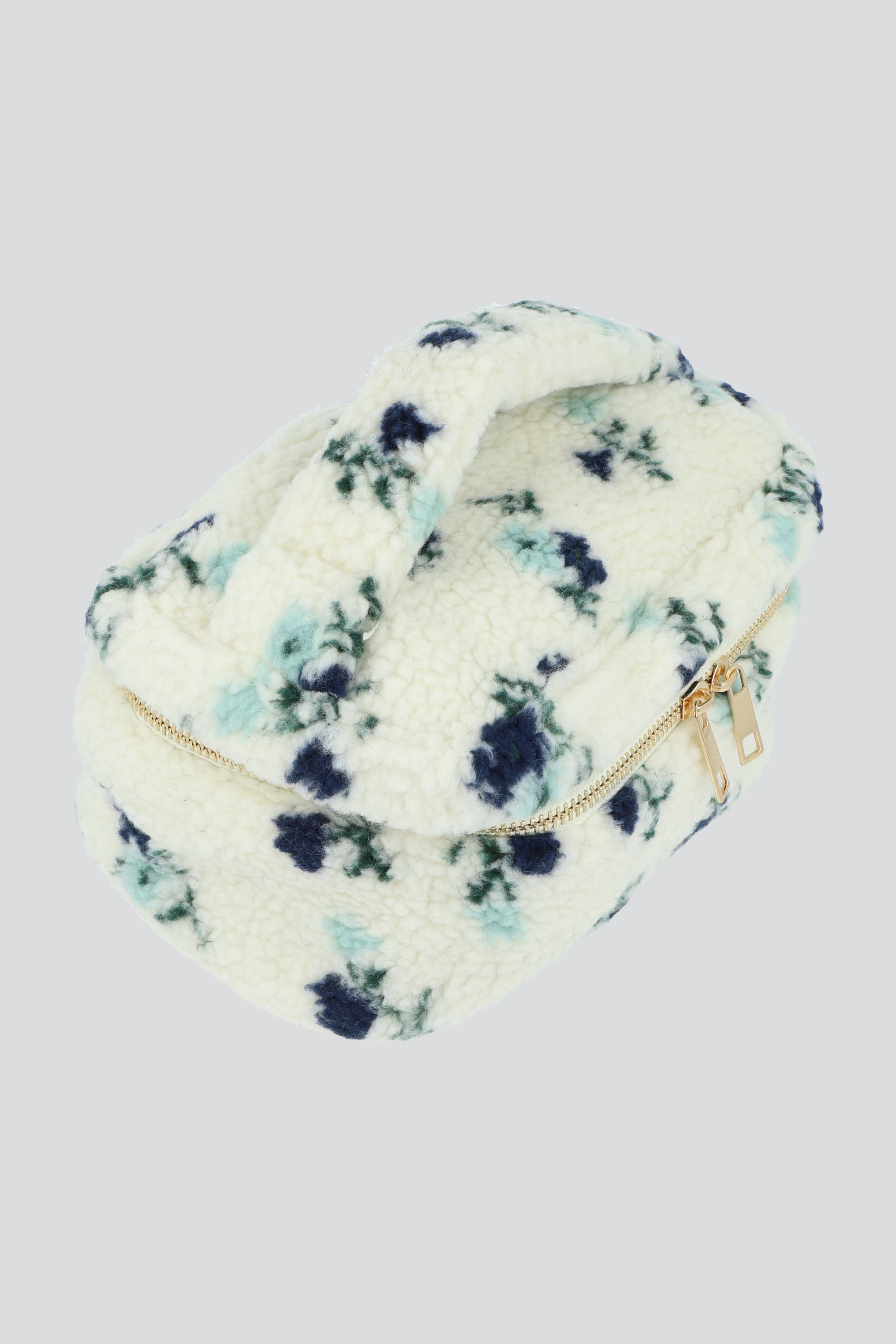PASTEL BLUE