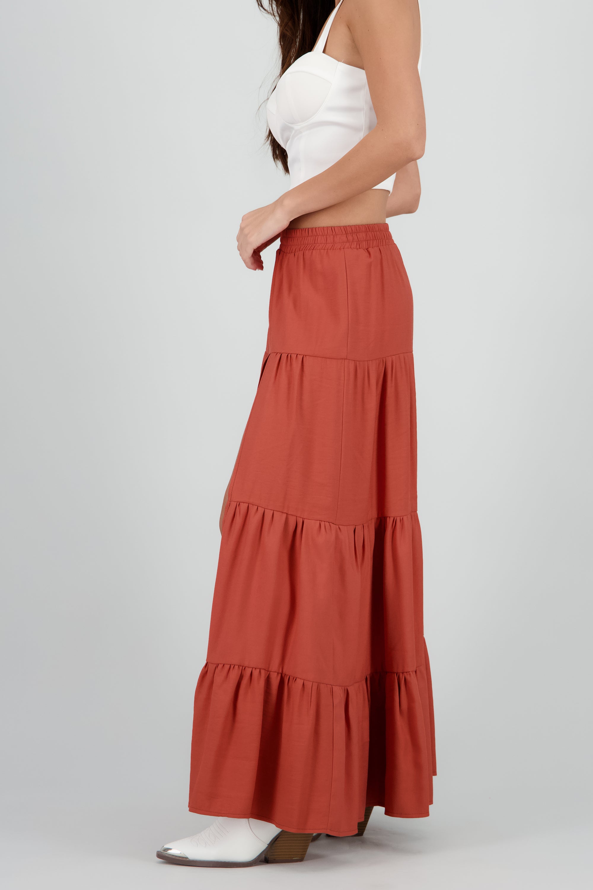 Falda de olanes maxi detalle pretina LADRILLO