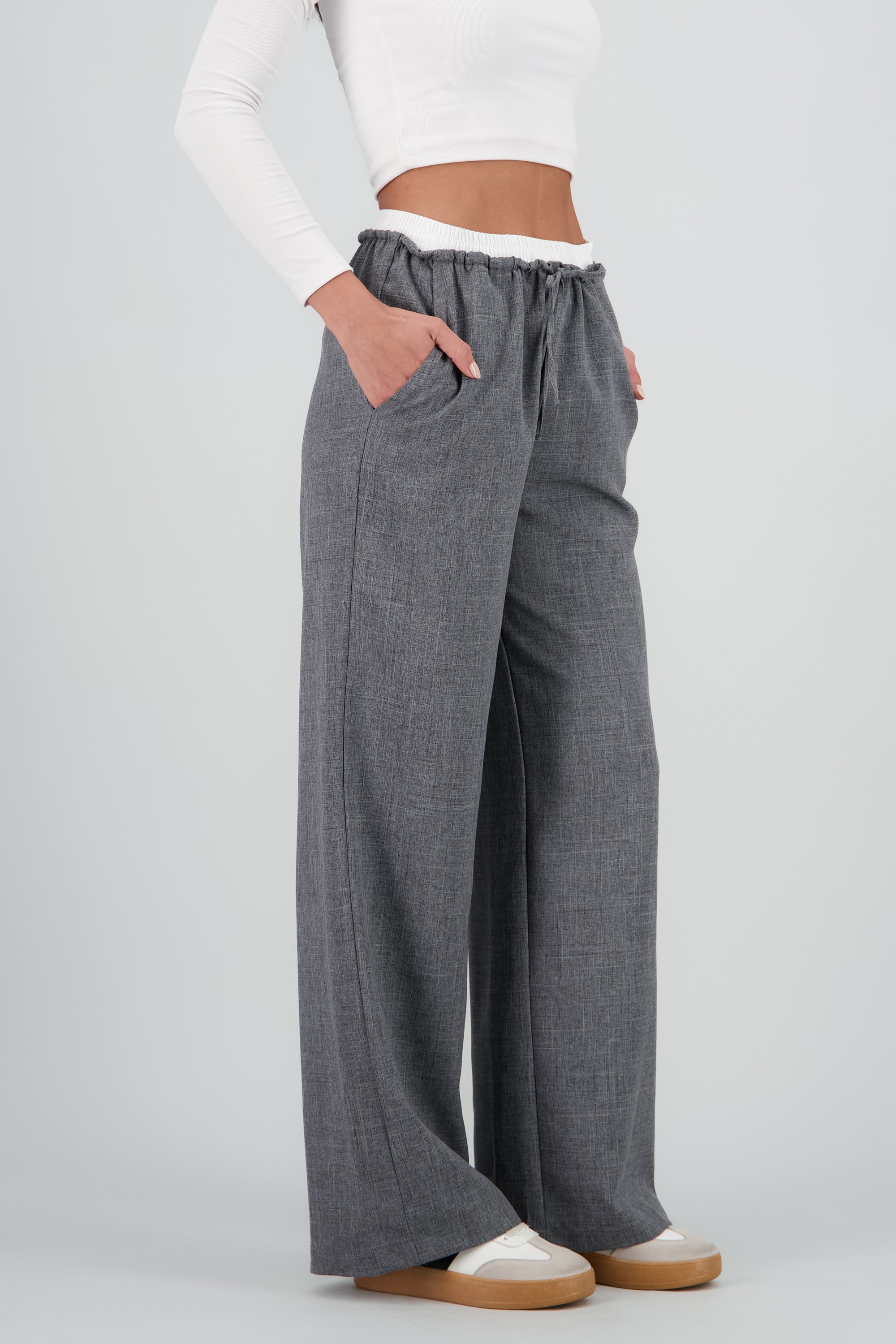 GRAY